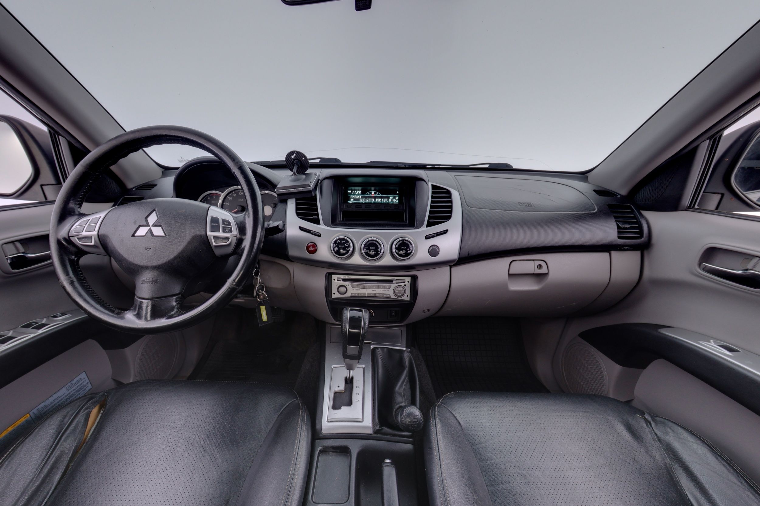 Mitsubishi L200 2011