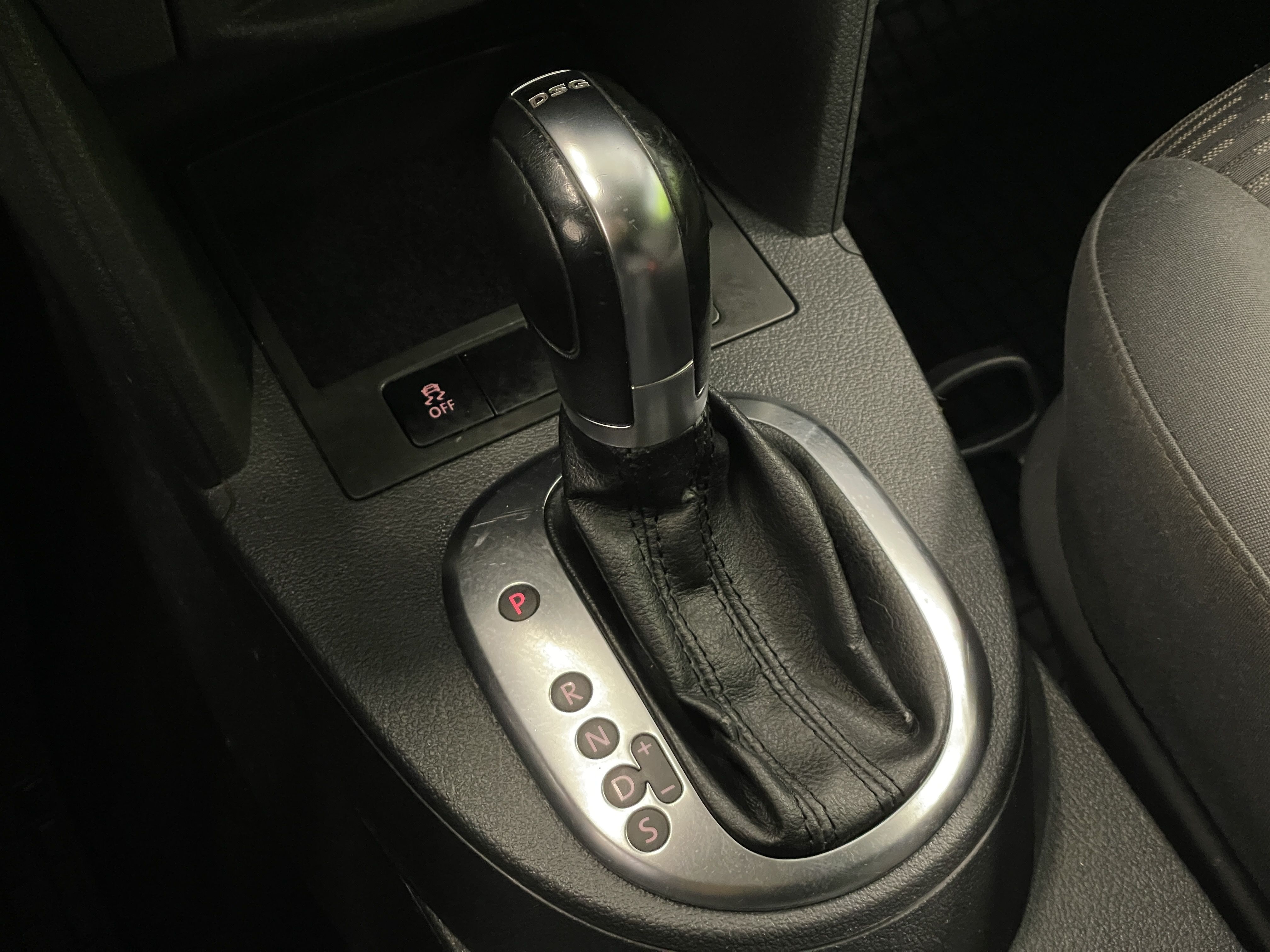 Volkswagen Caddy Maxi 2012