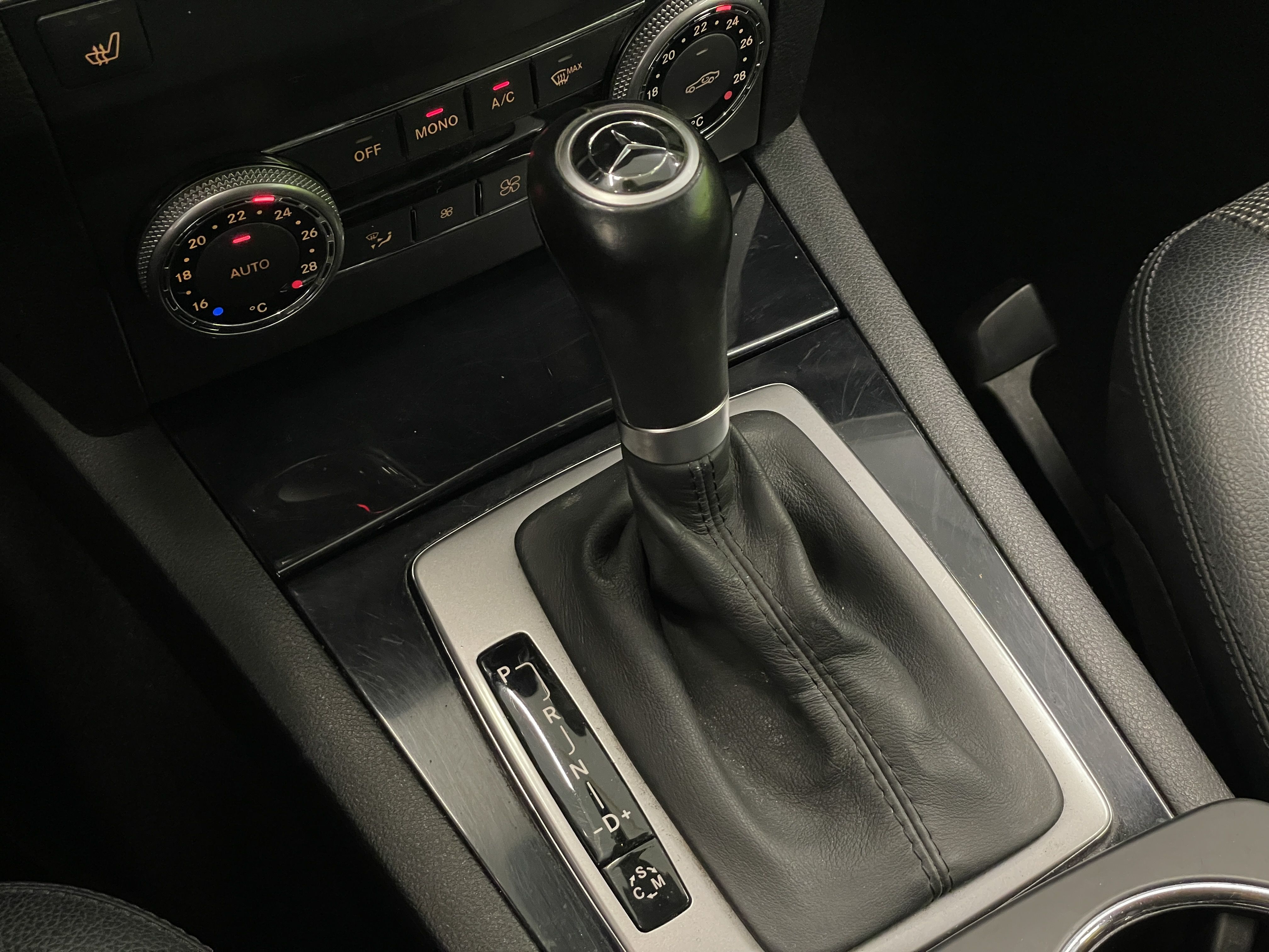 Mercedes-Benz GLK 2010