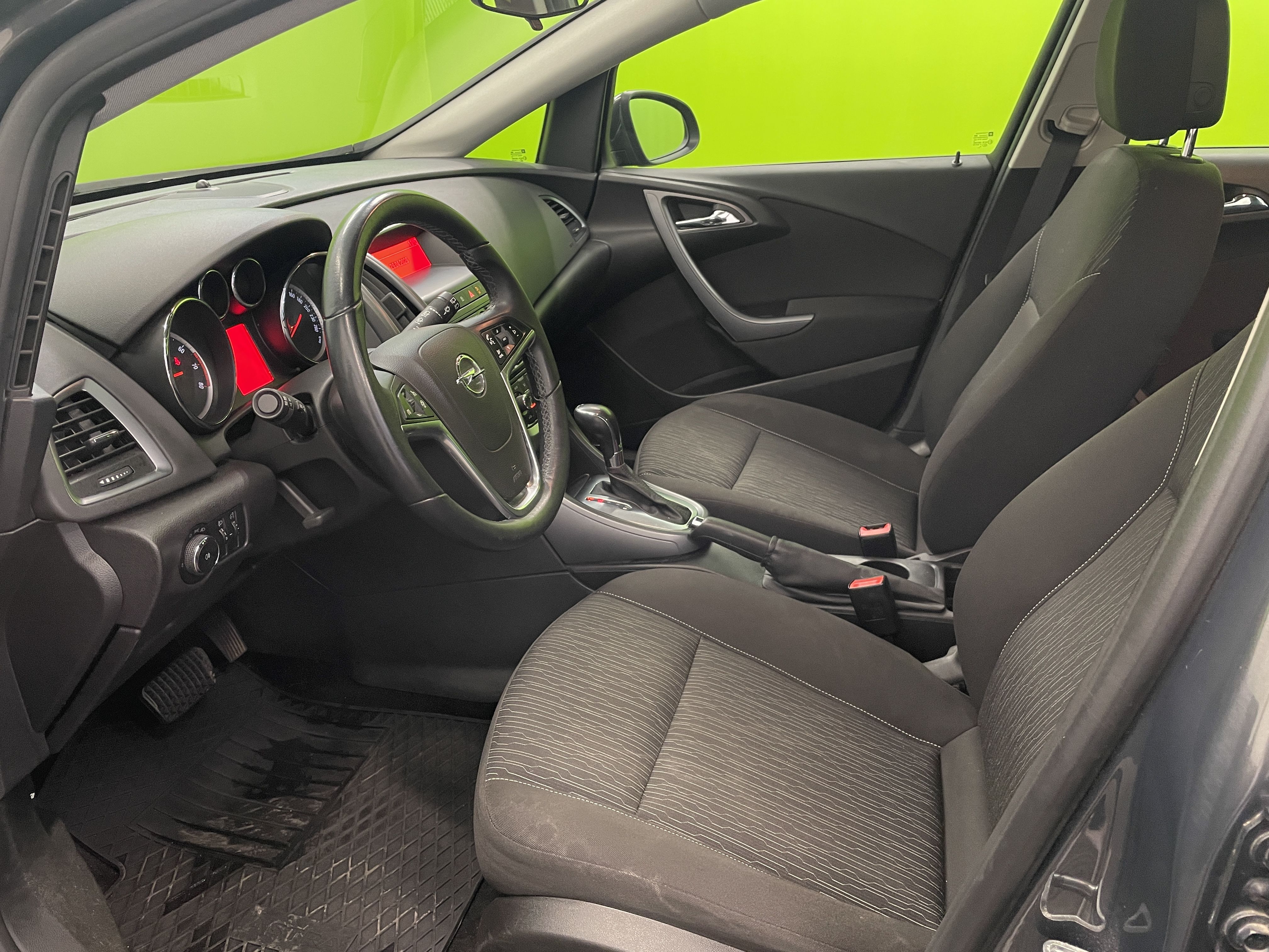 Opel Astra 2013