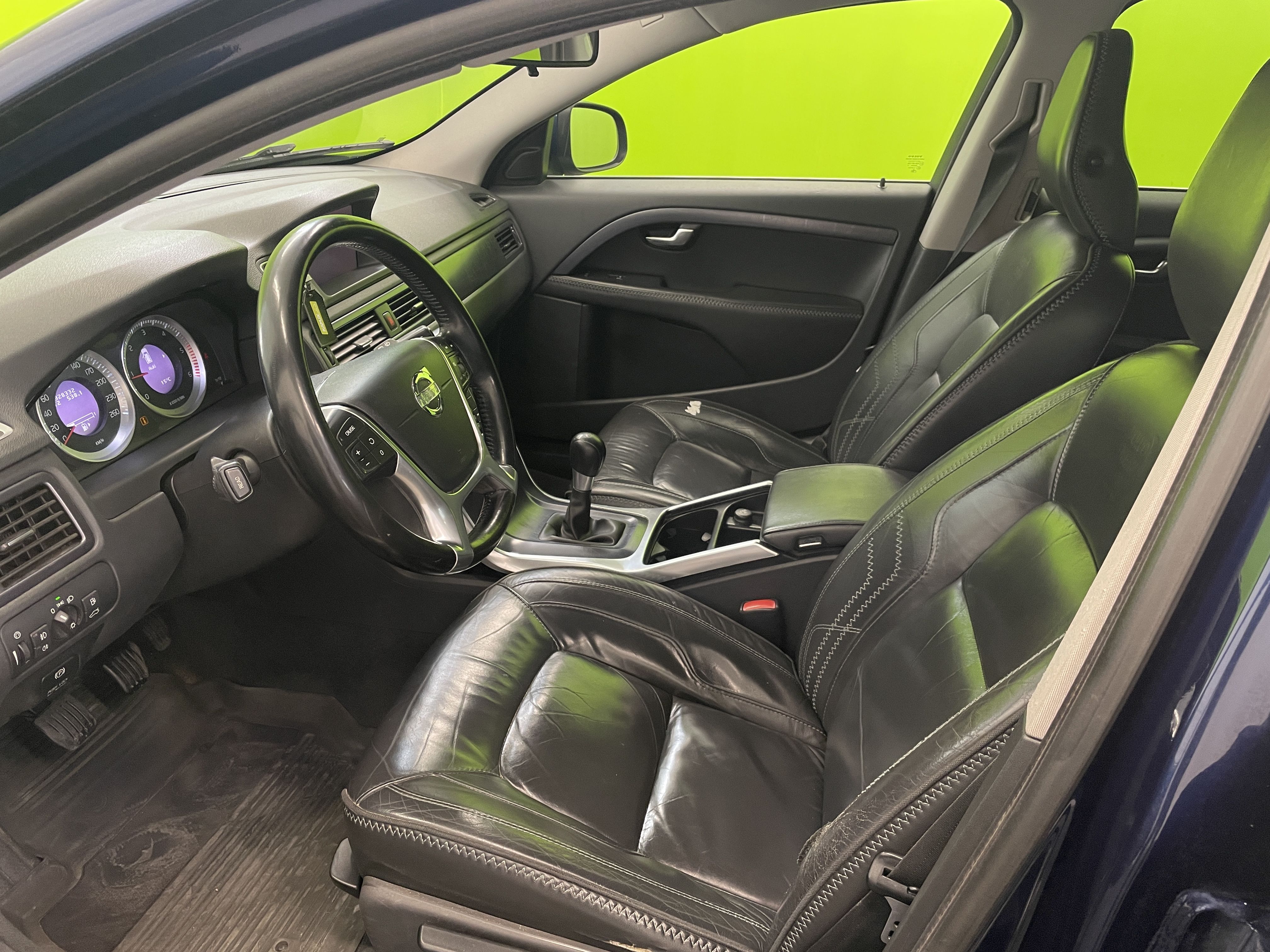 Volvo V70 2011