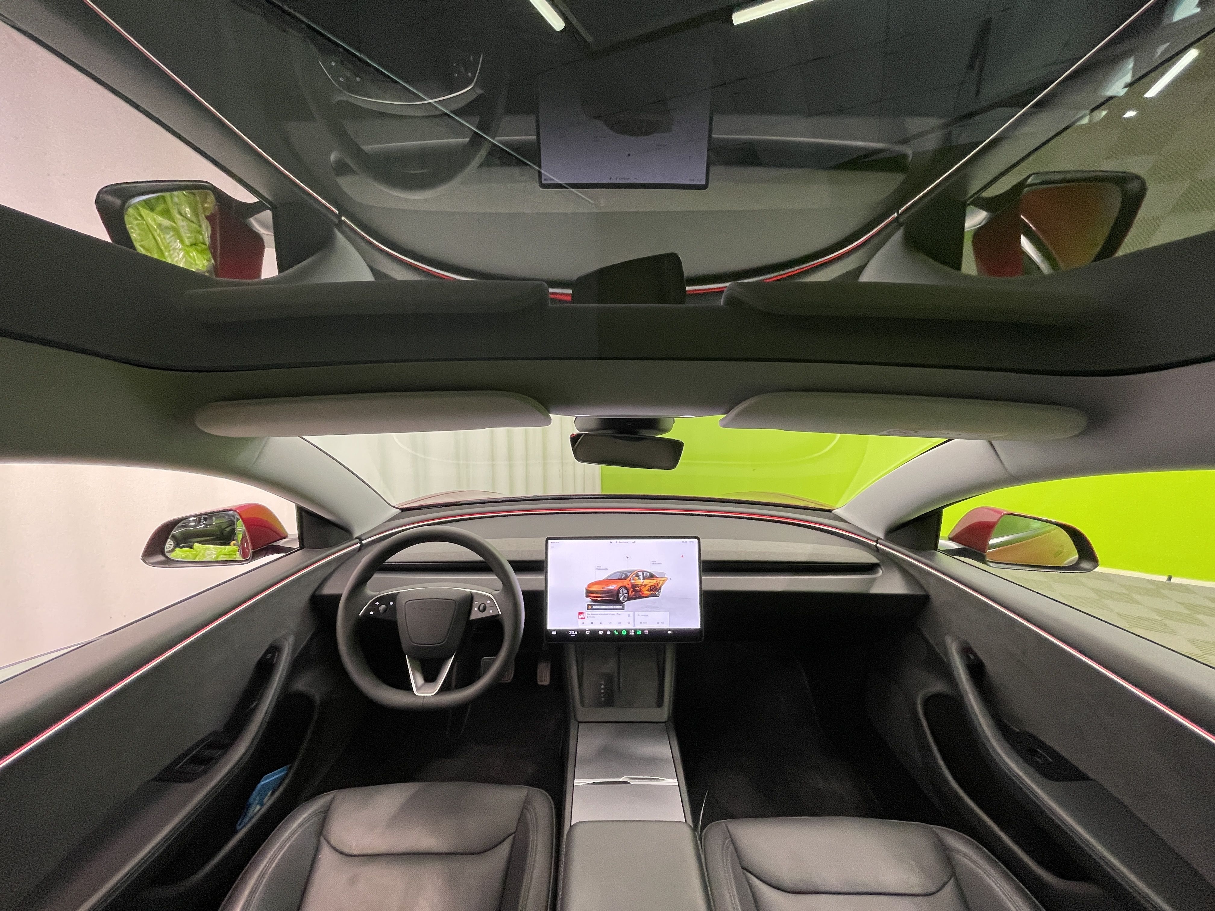 Tesla Model 3 2024