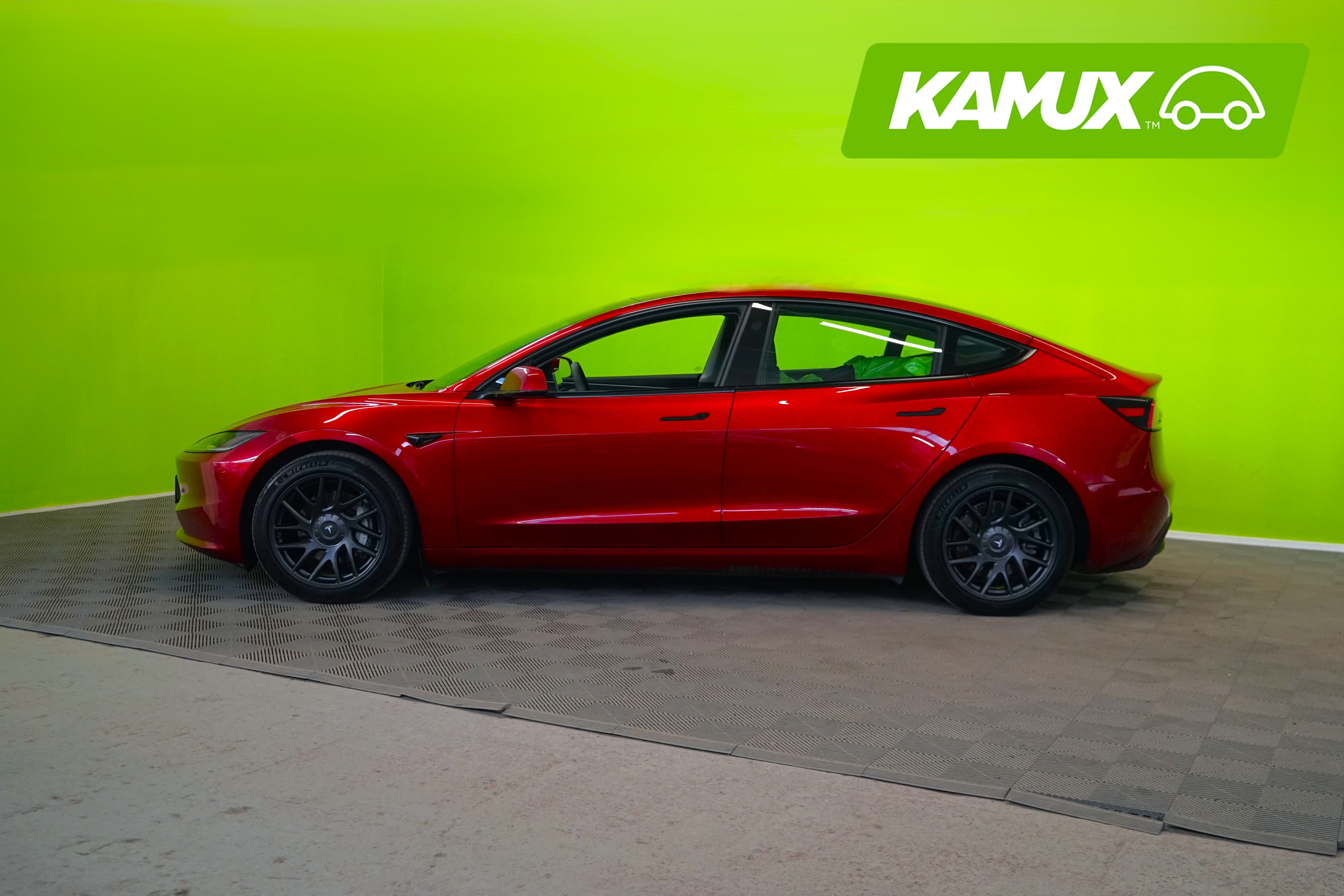 Tesla Model 3 2024