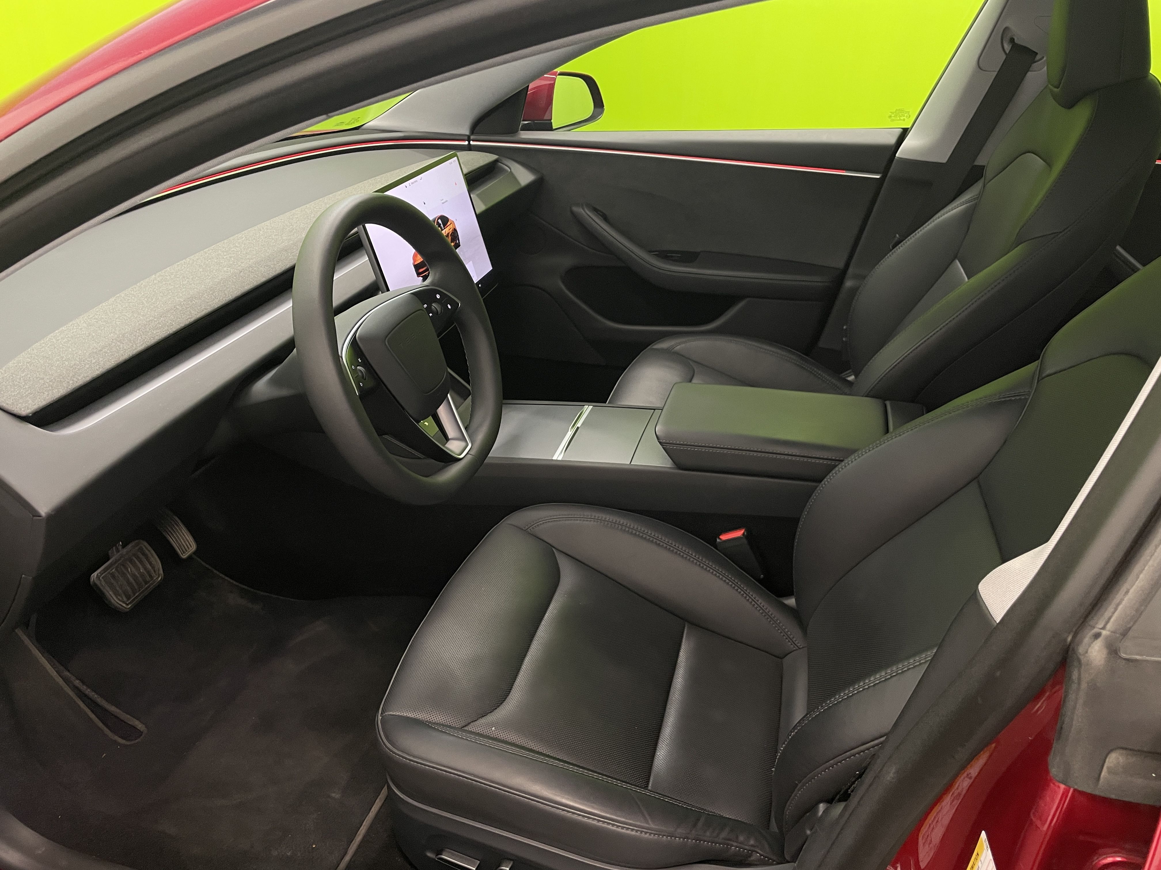 Tesla Model 3 2024