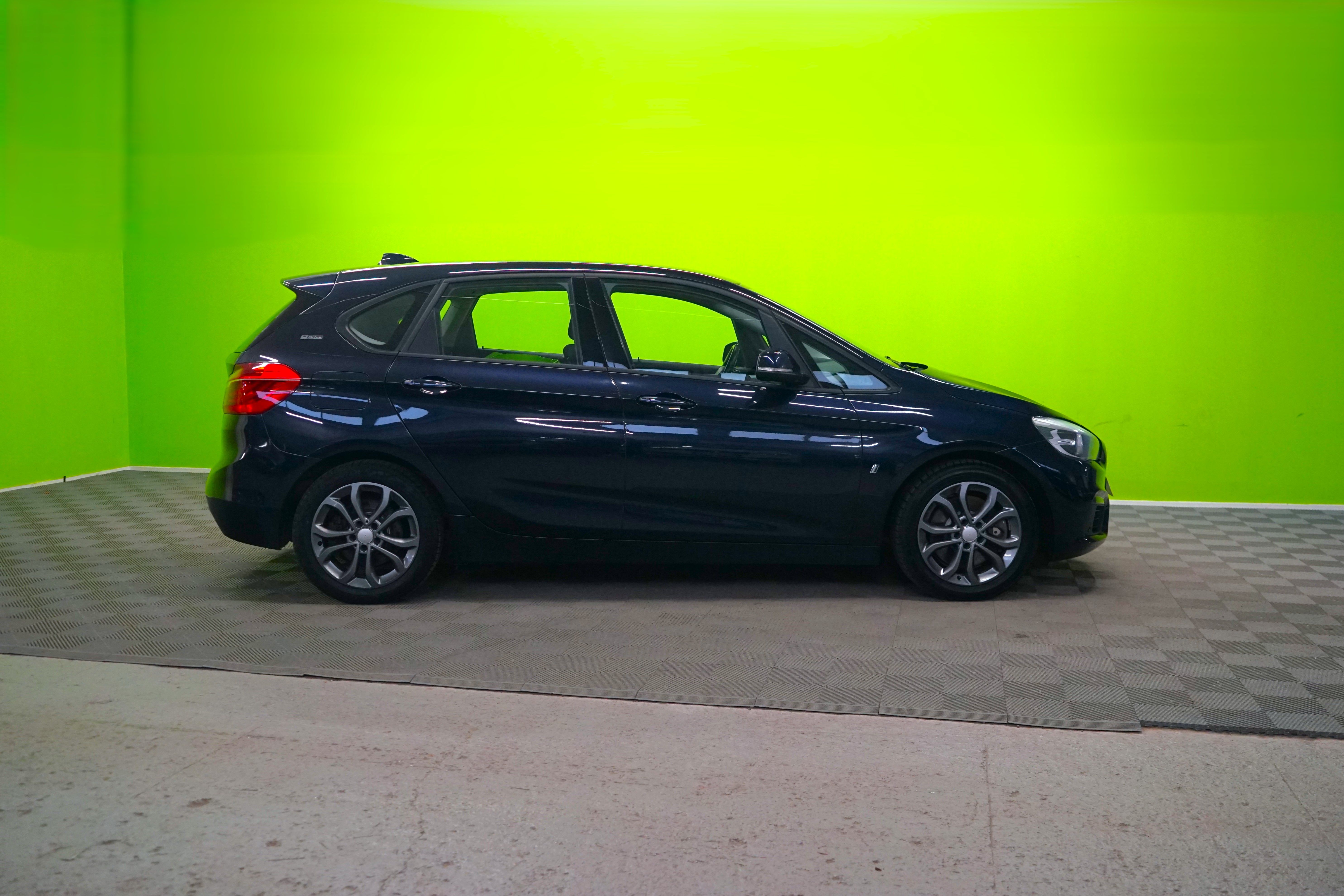 BMW 225 2017