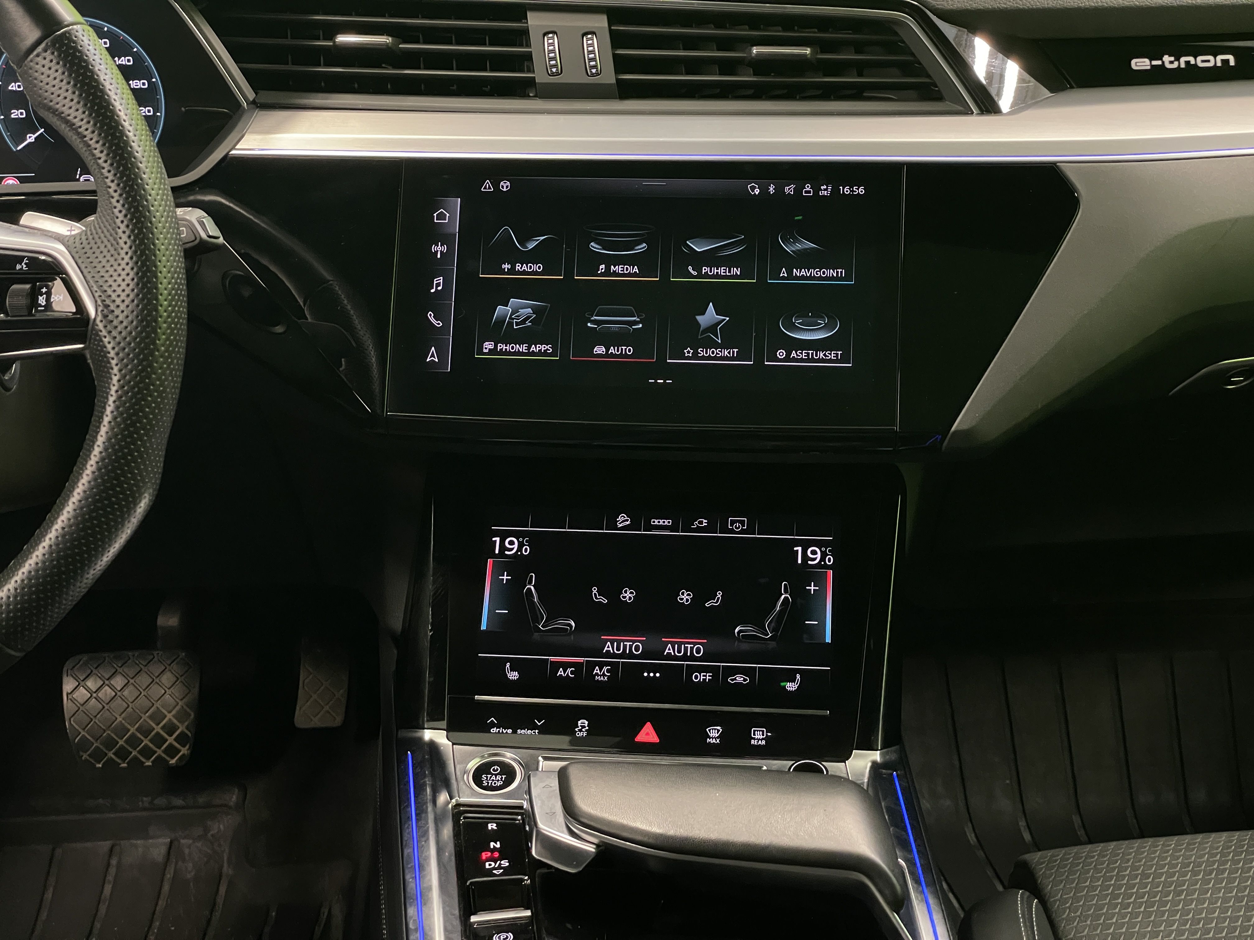 Audi e-tron 2022