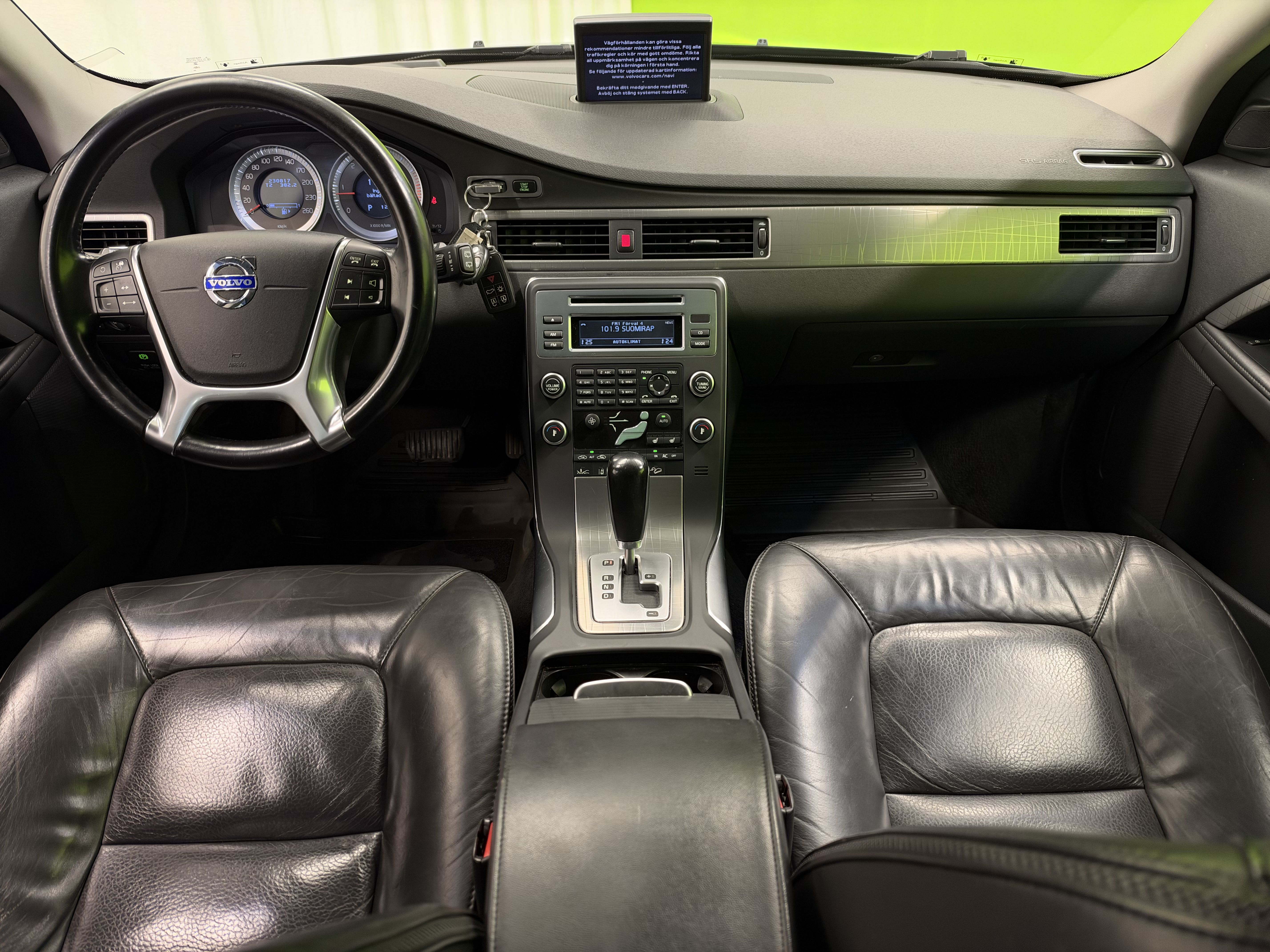 Volvo XC70 2011