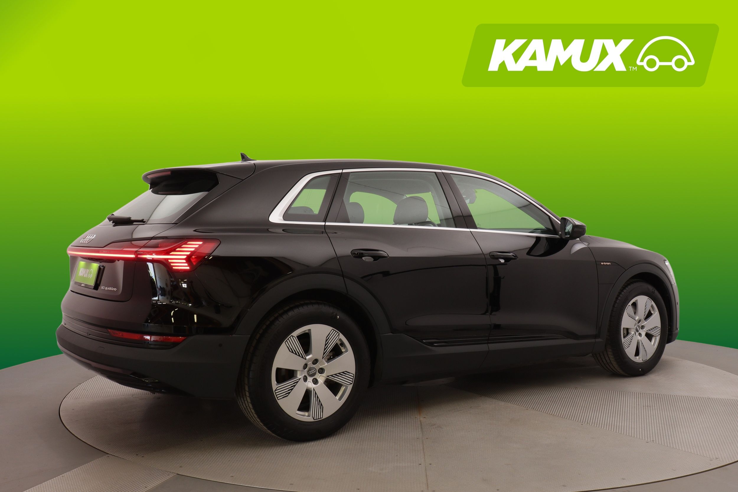 Audi e-tron 2023