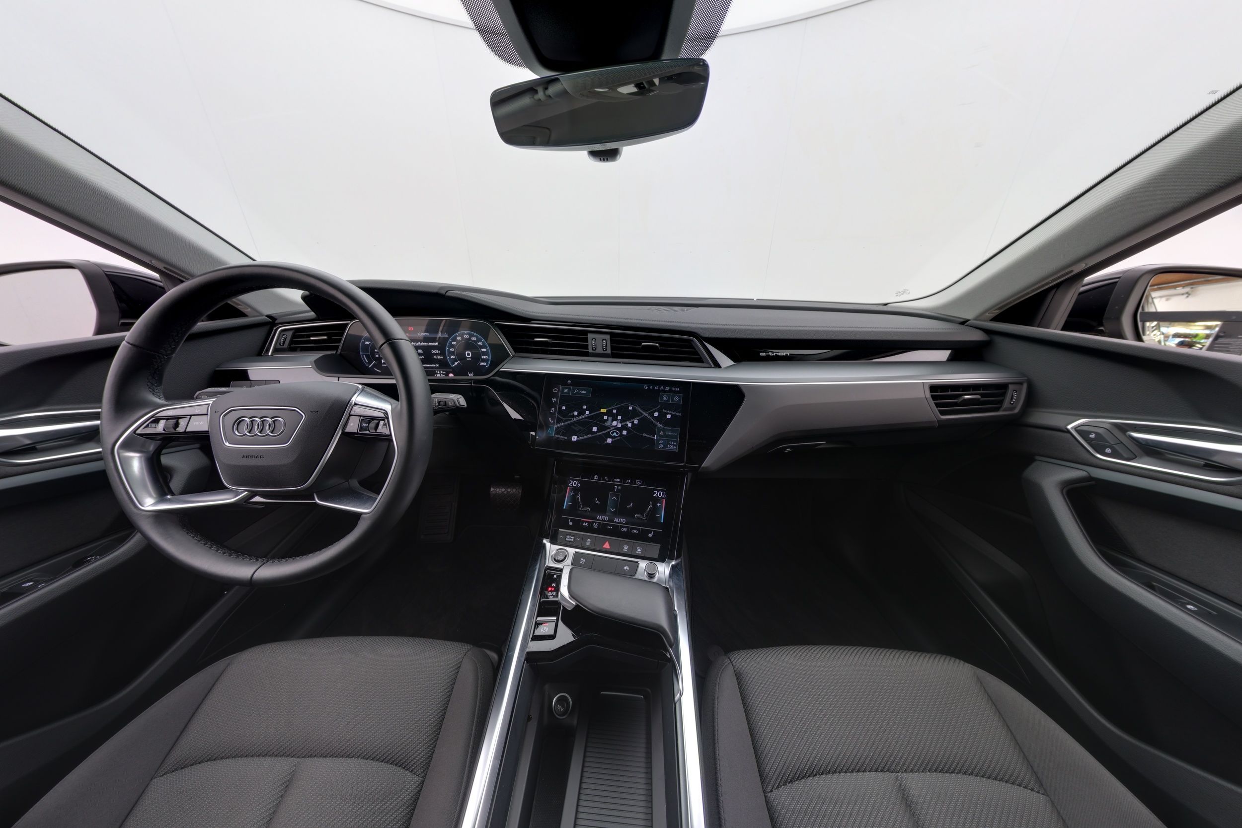 Audi e-tron 2023
