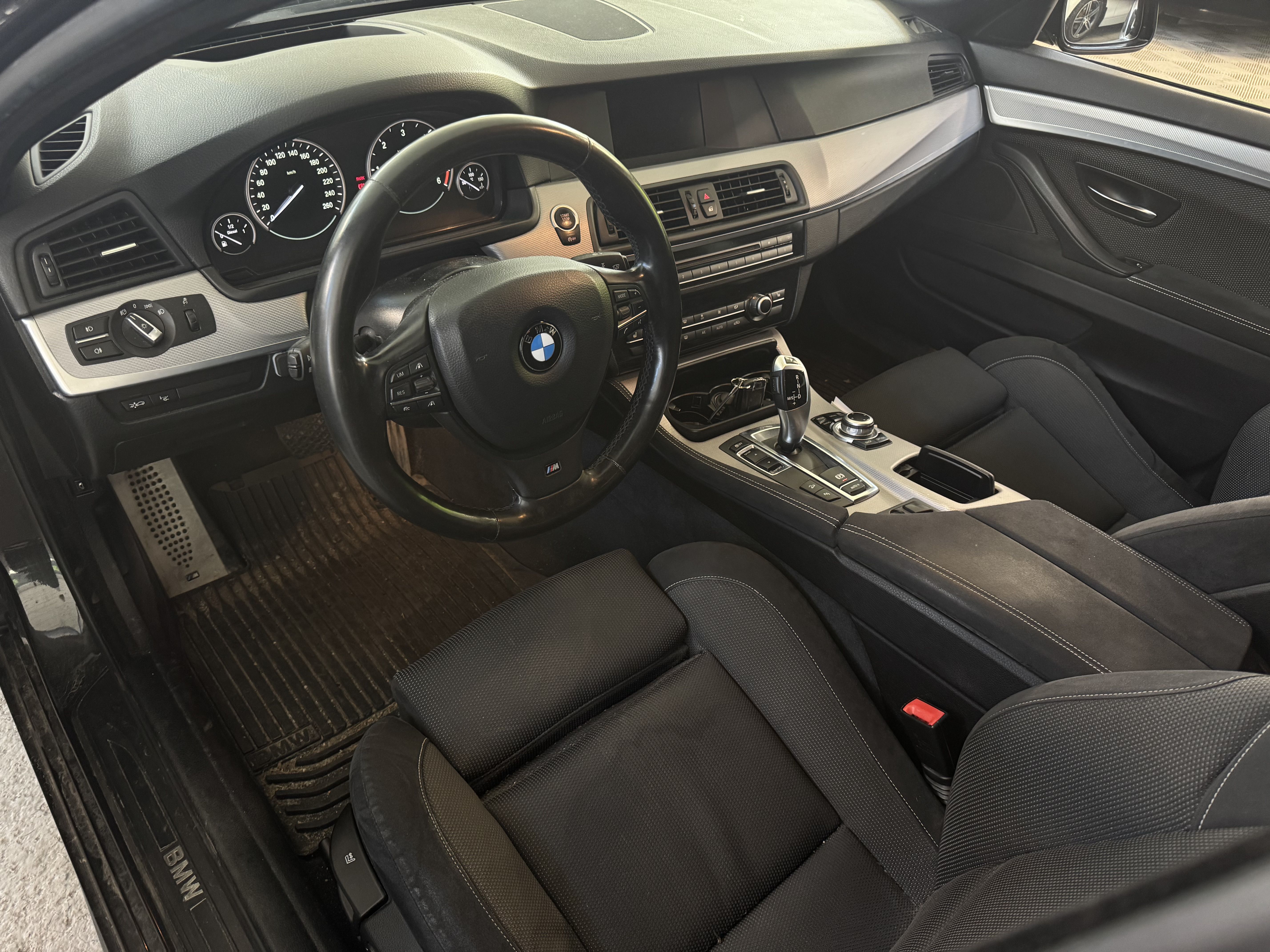 BMW 530 2013