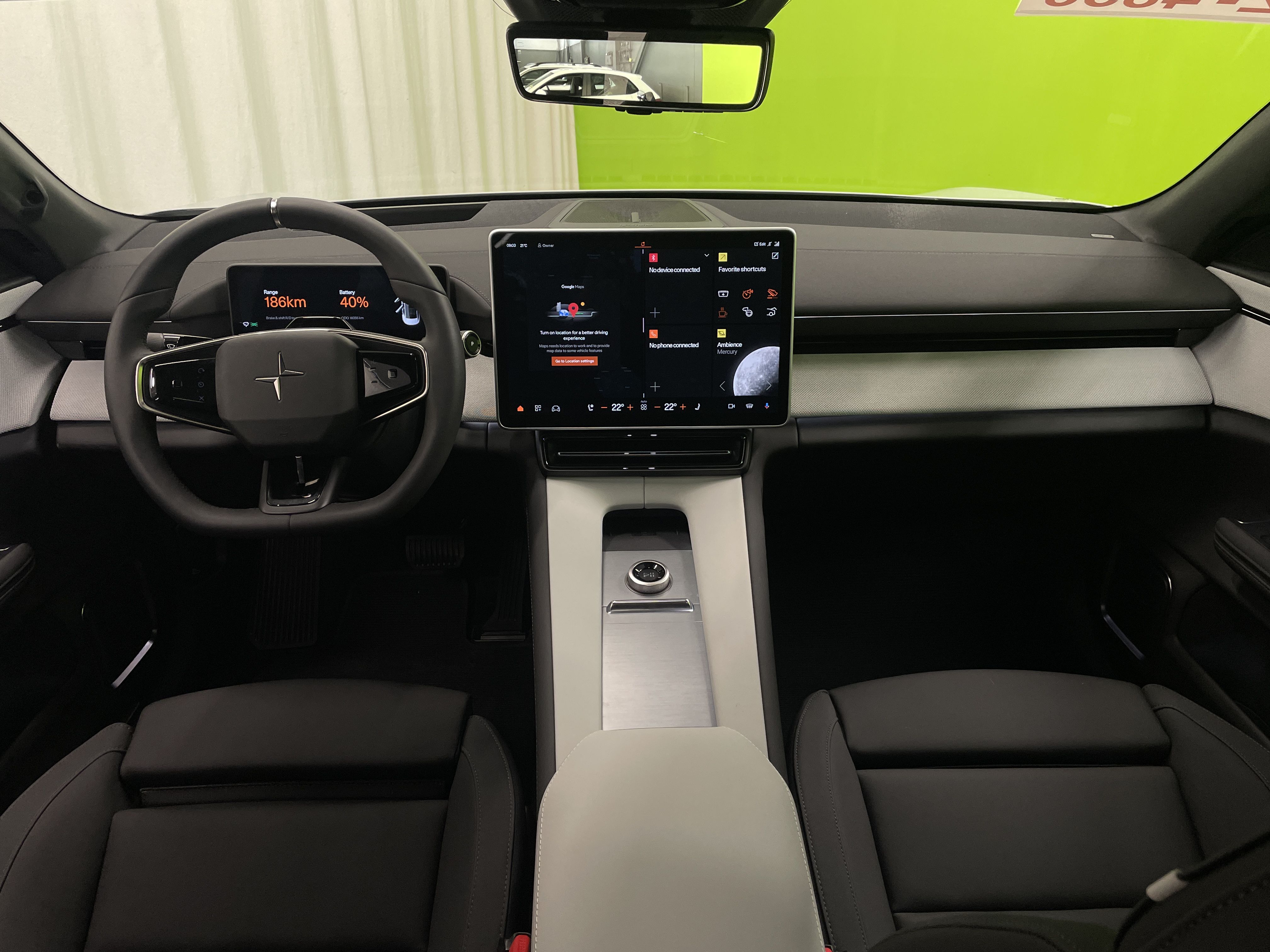 Polestar 4 2025