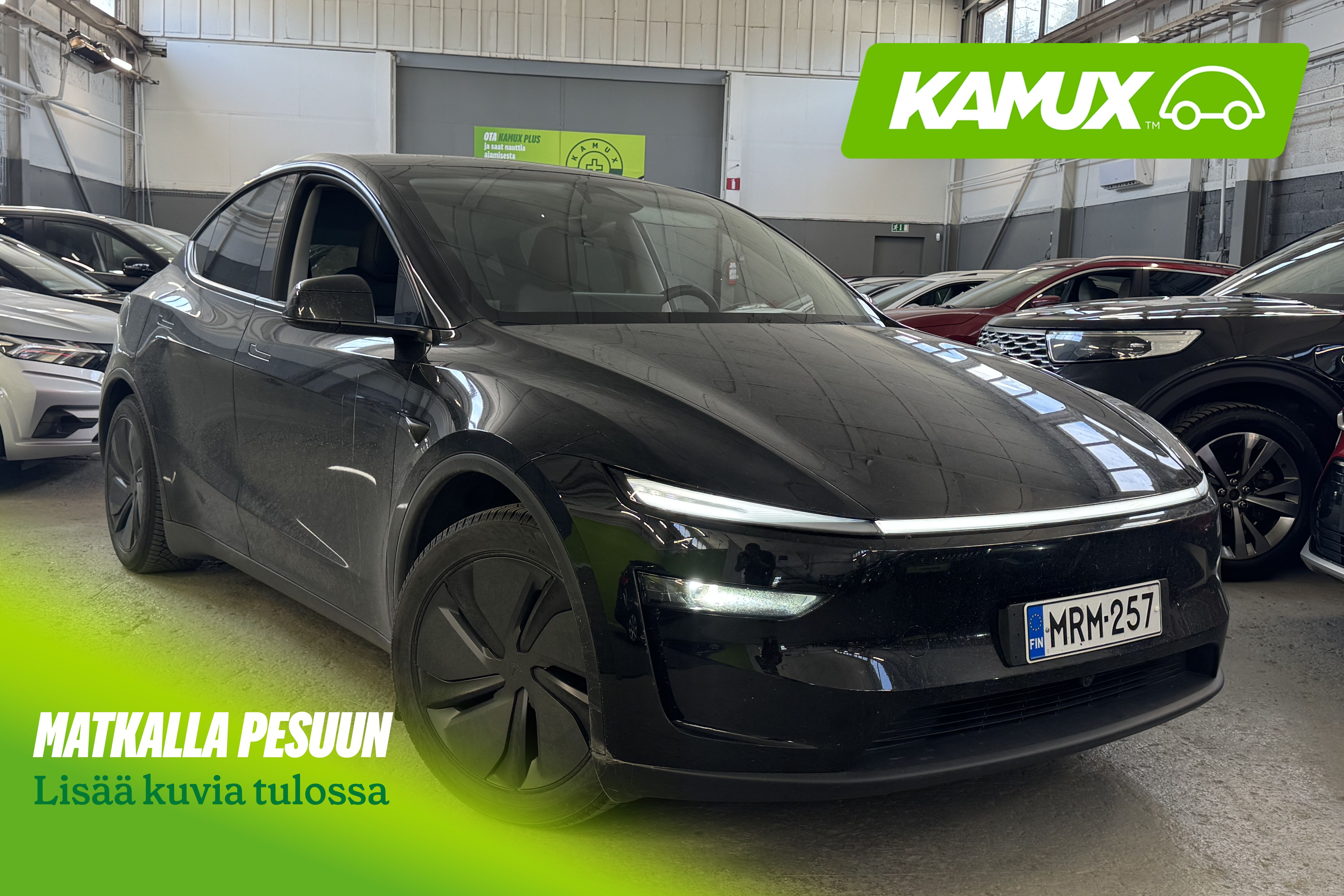 Tesla Model Y 2025