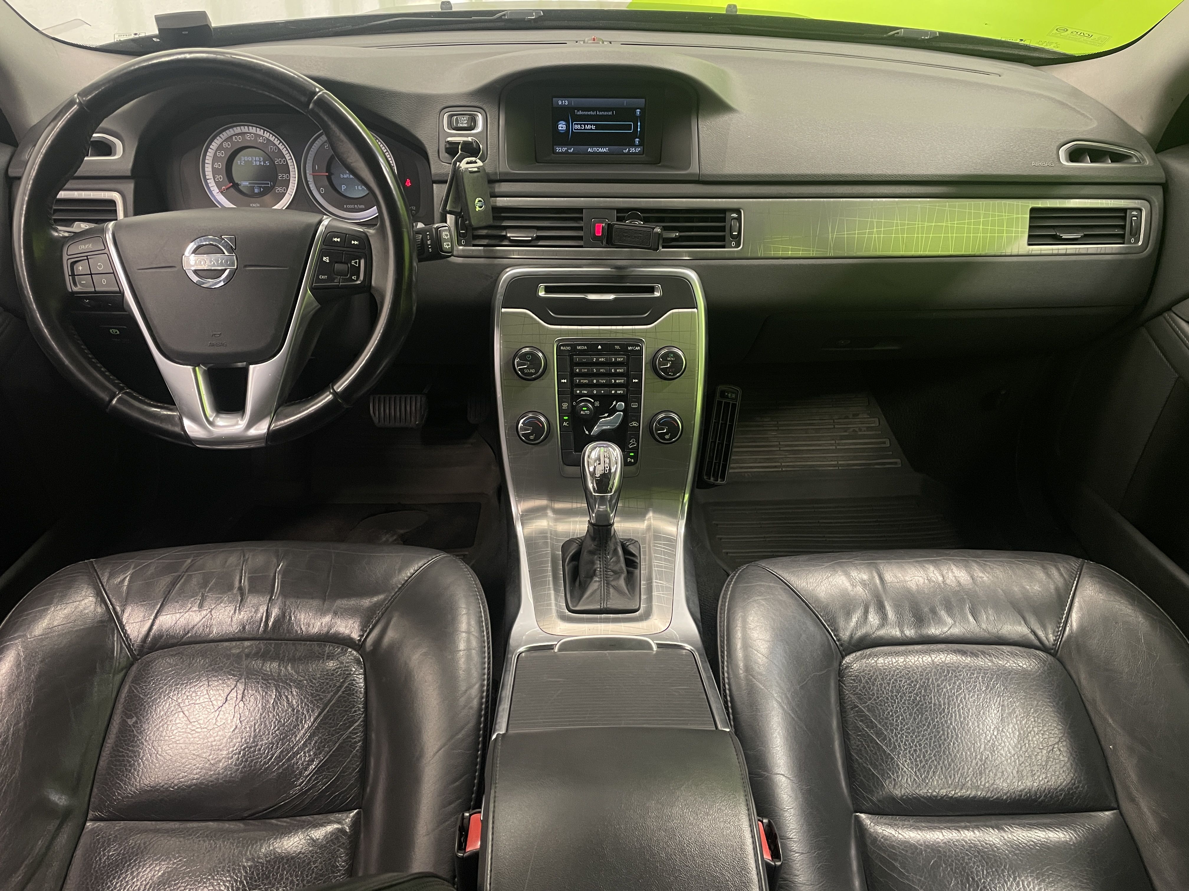 Volvo XC70 2012