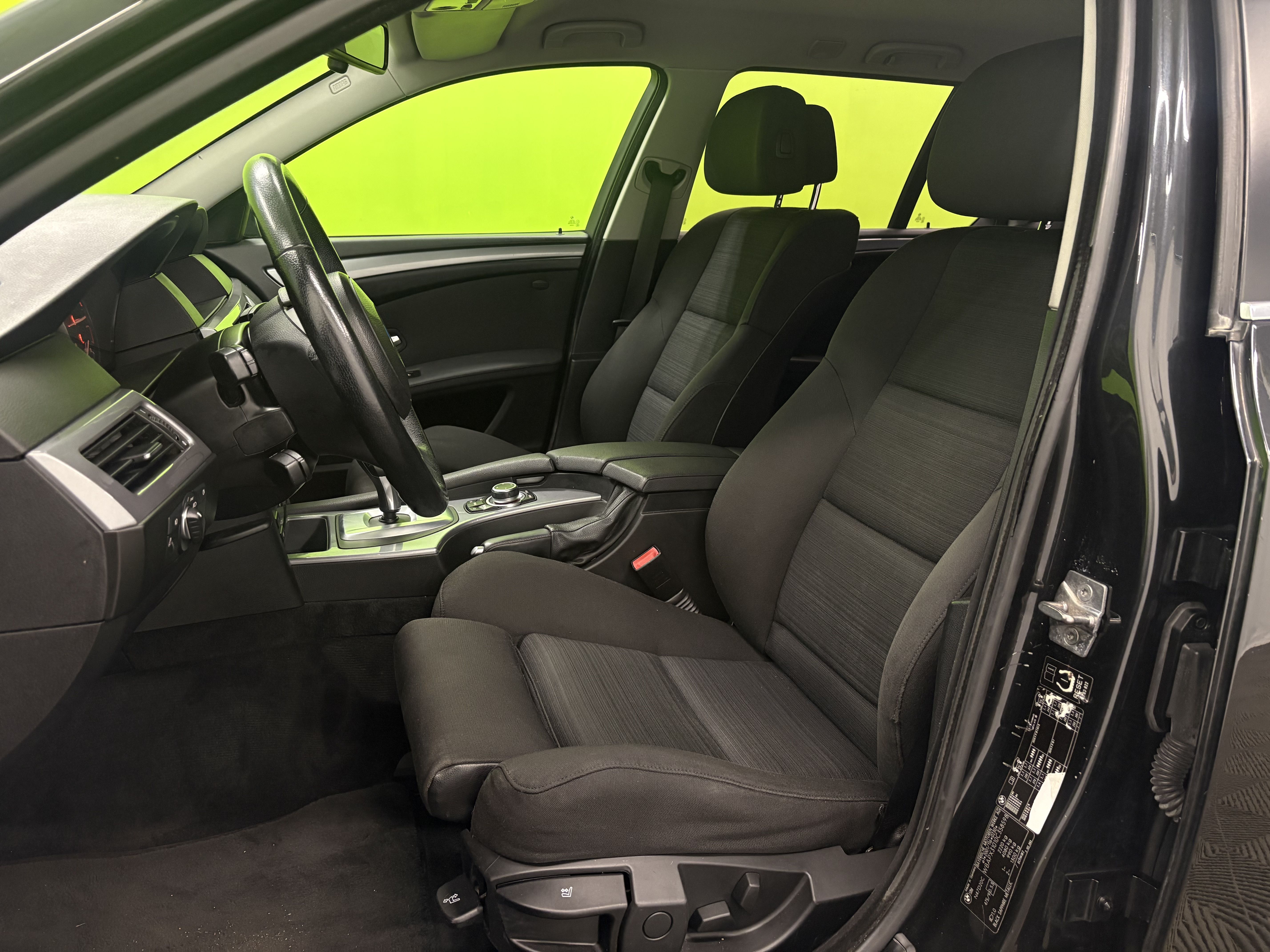 BMW 520 2010