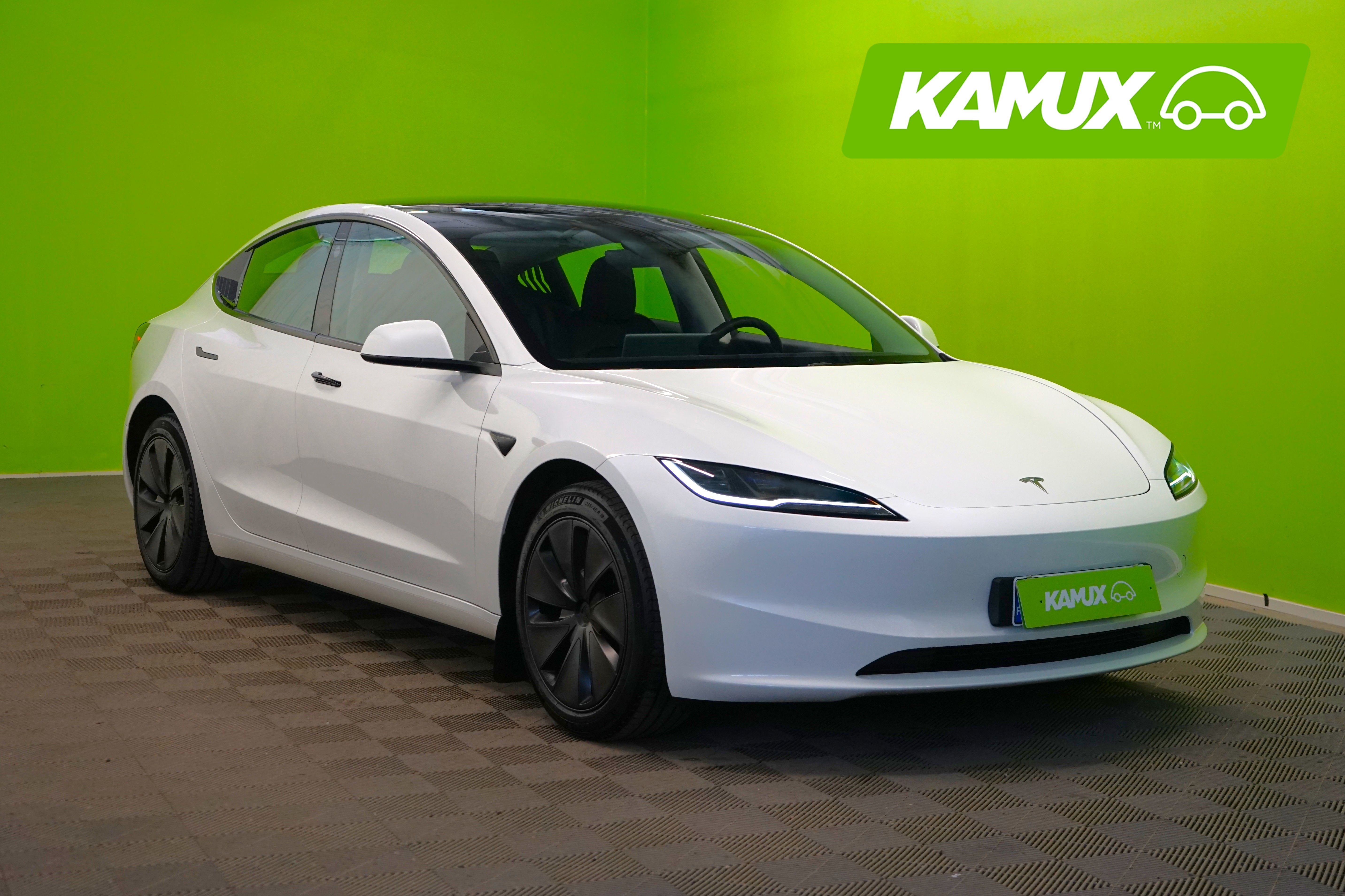Tesla Model 3 2024