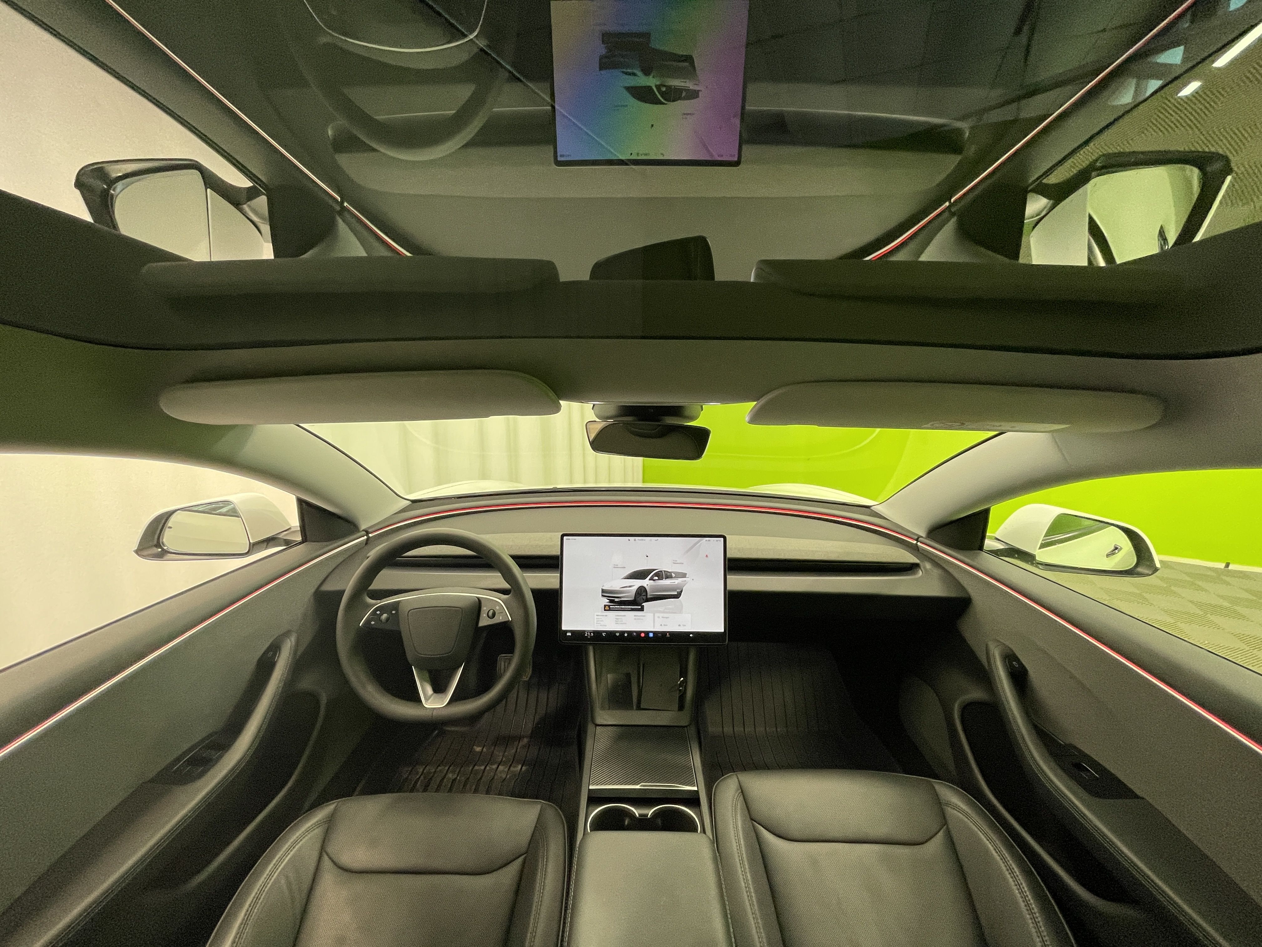 Tesla Model 3 2024