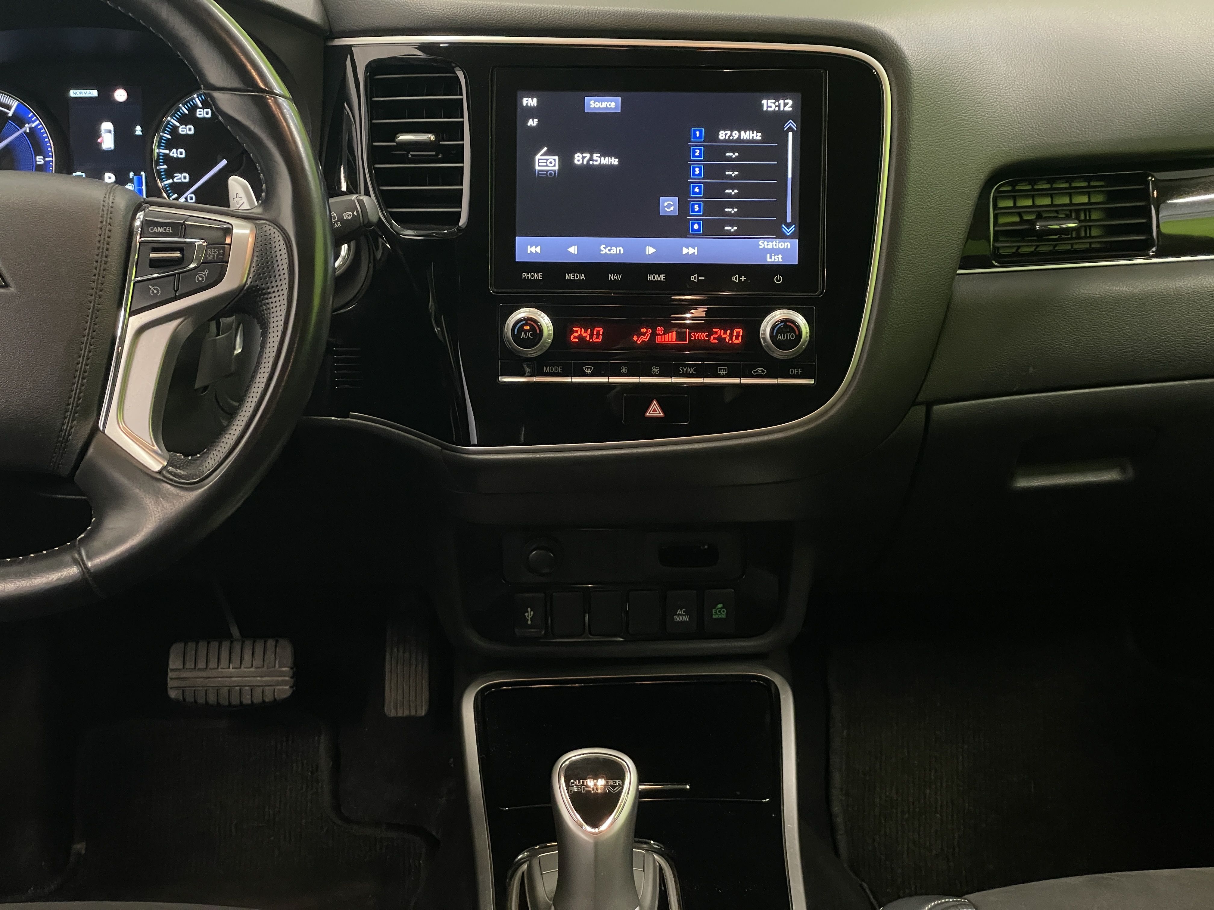Mitsubishi Outlander PHEV 2020