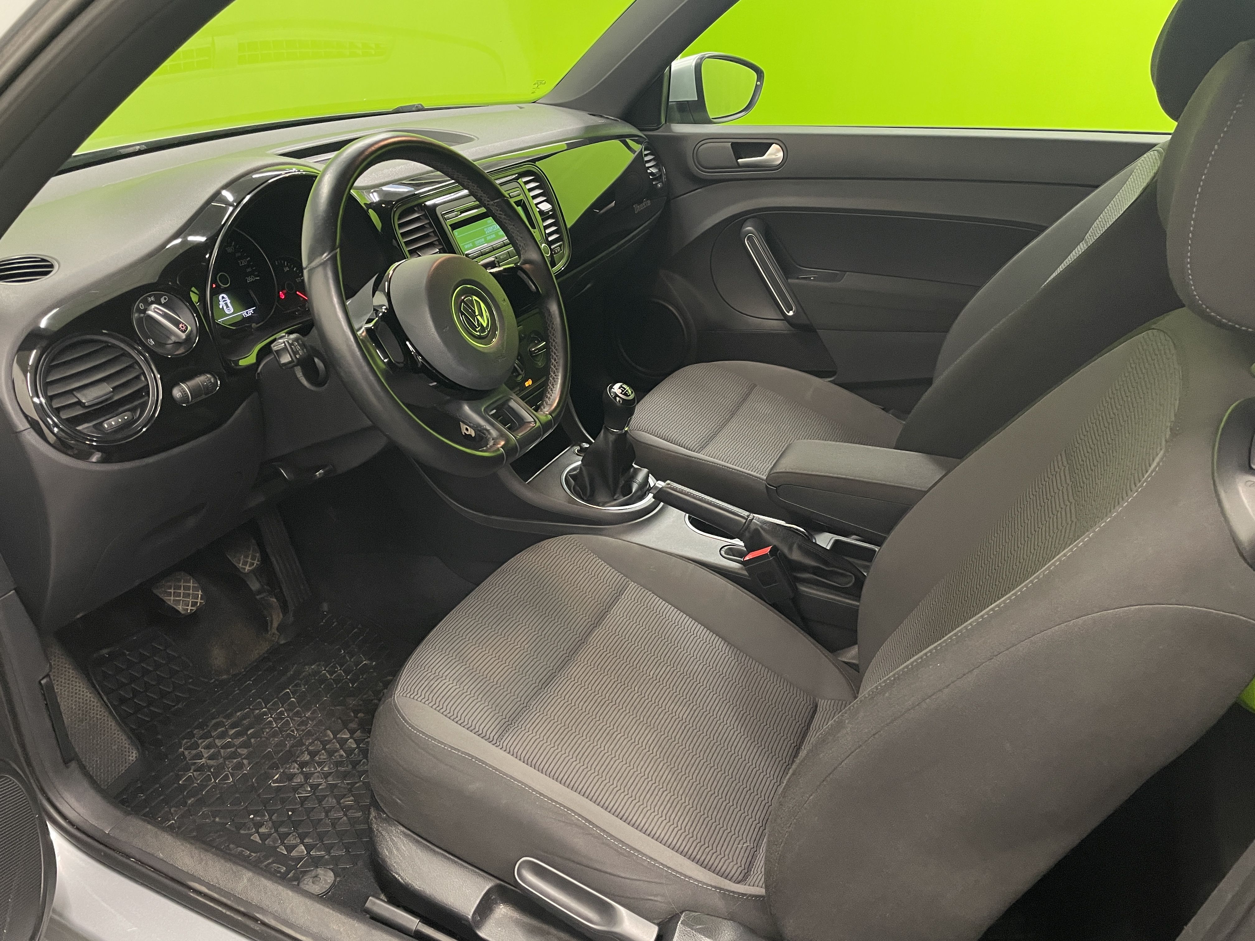 Volkswagen Beetle 2012