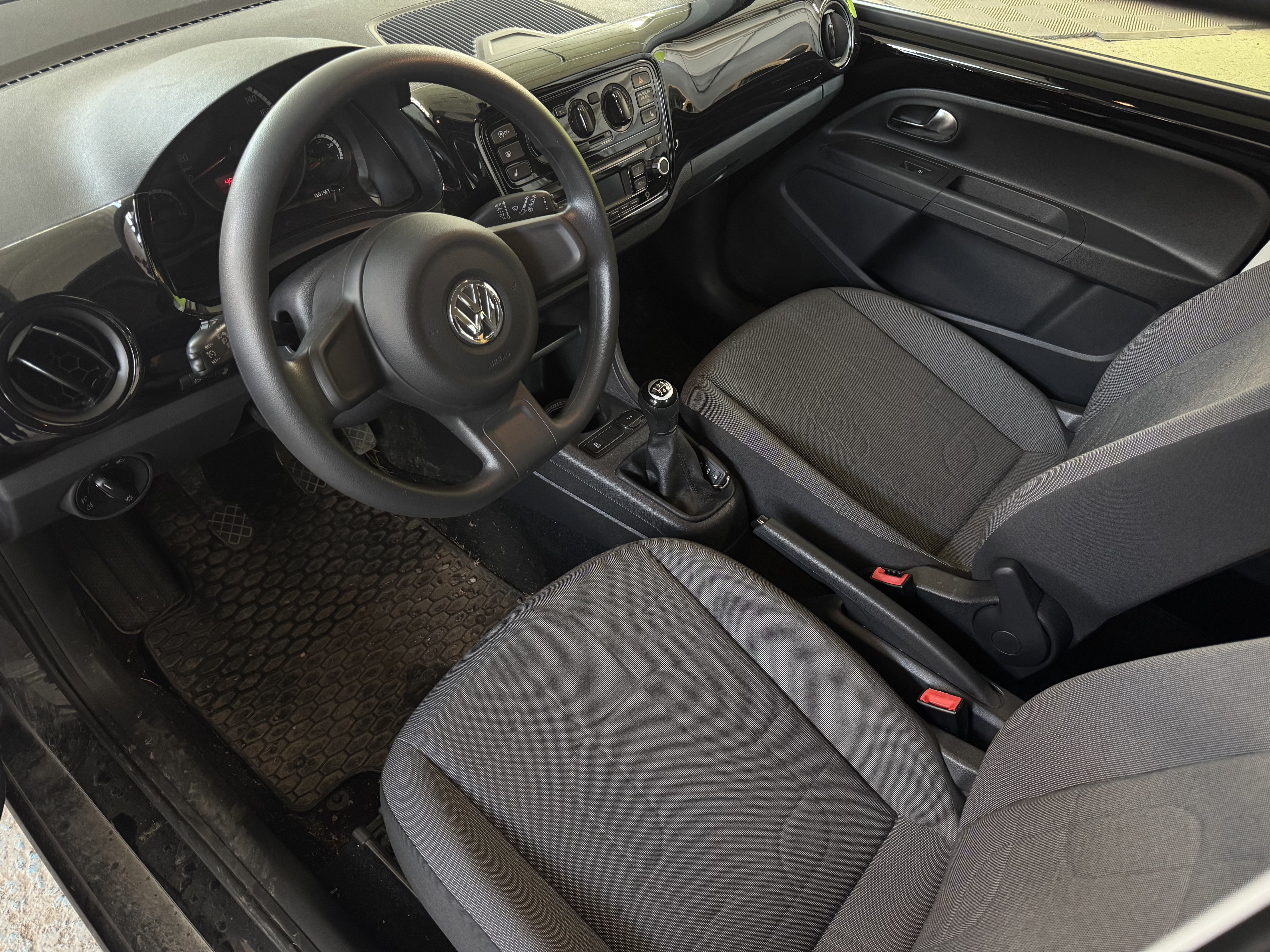 Volkswagen Up! 2013
