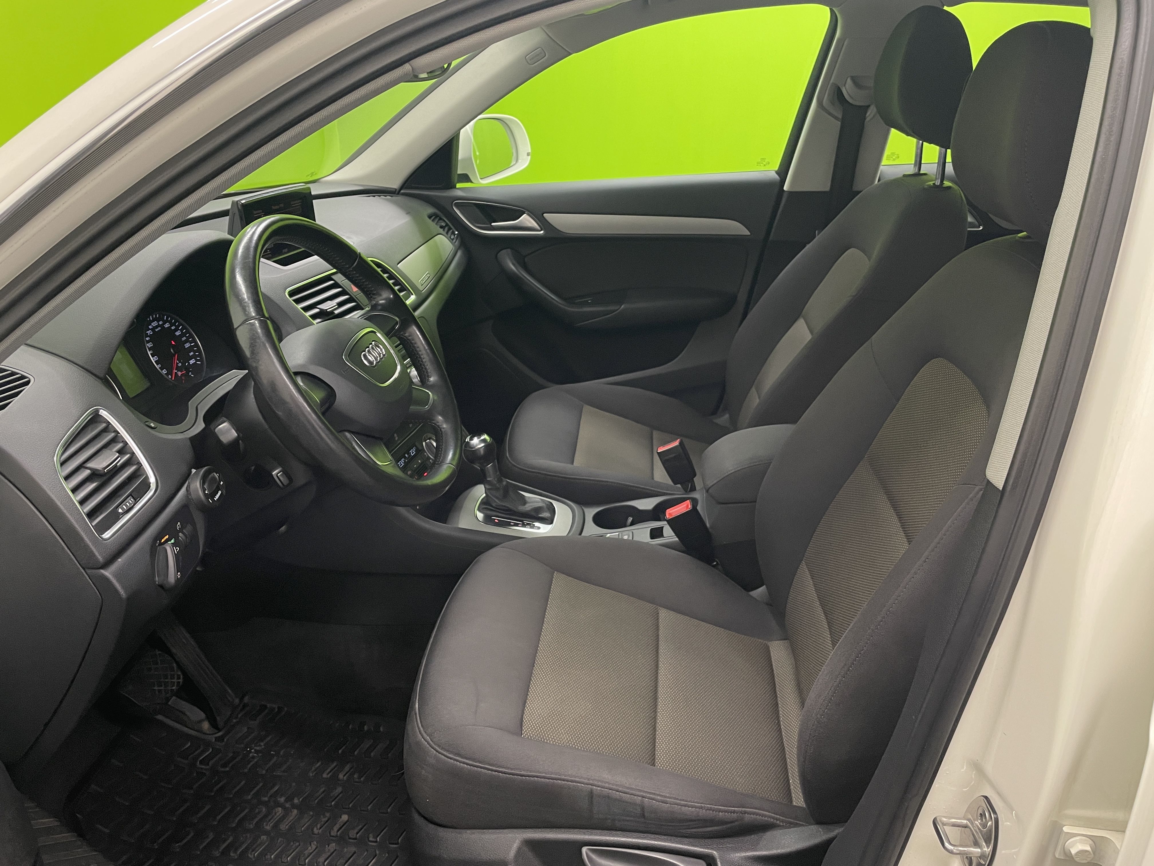 Audi Q3 2012