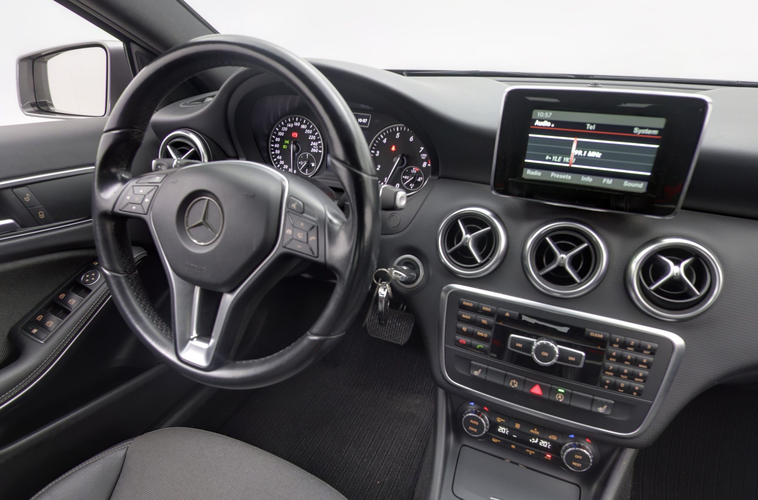 Mercedes-Benz A 2015