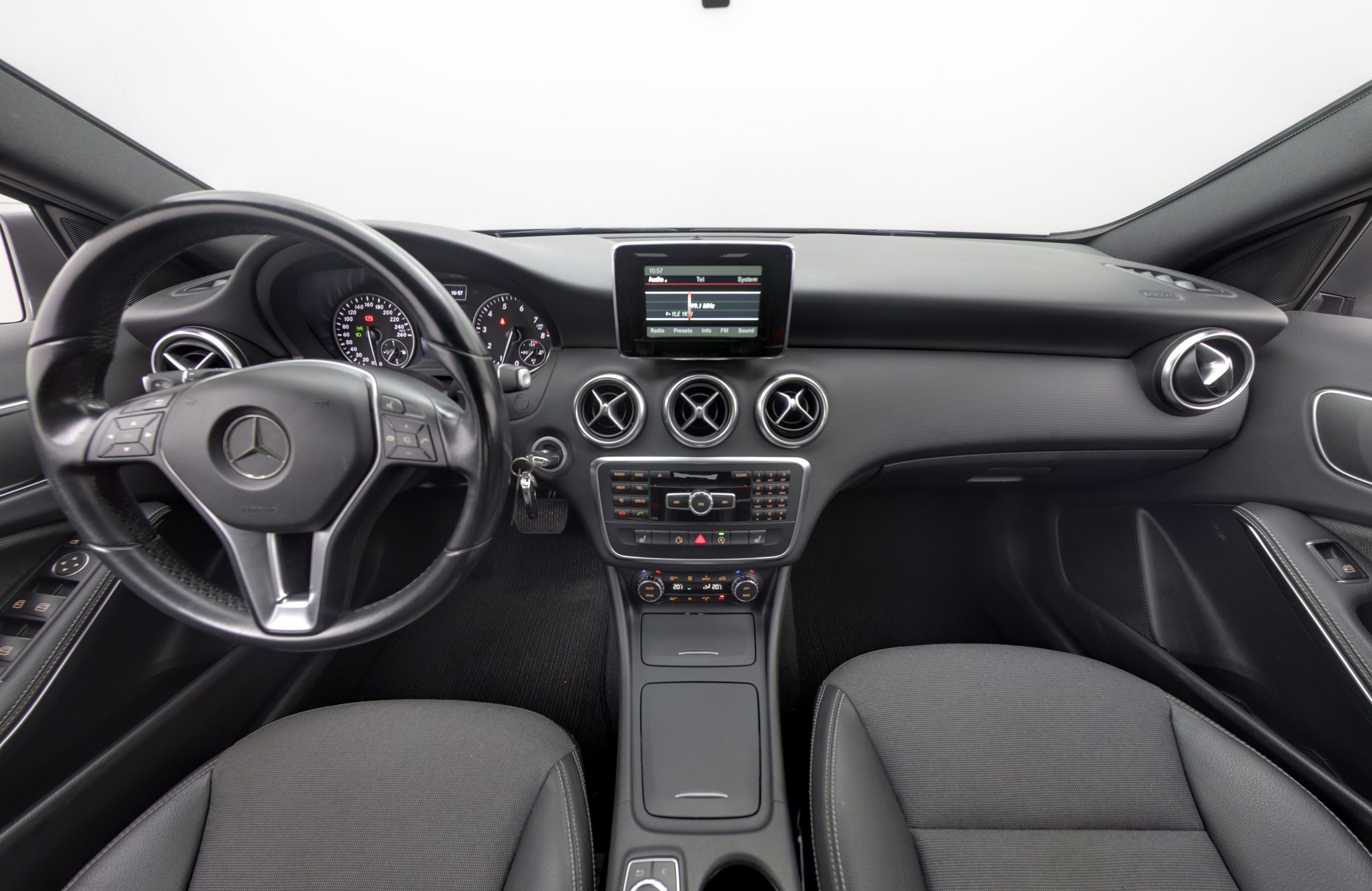 Mercedes-Benz A 2015