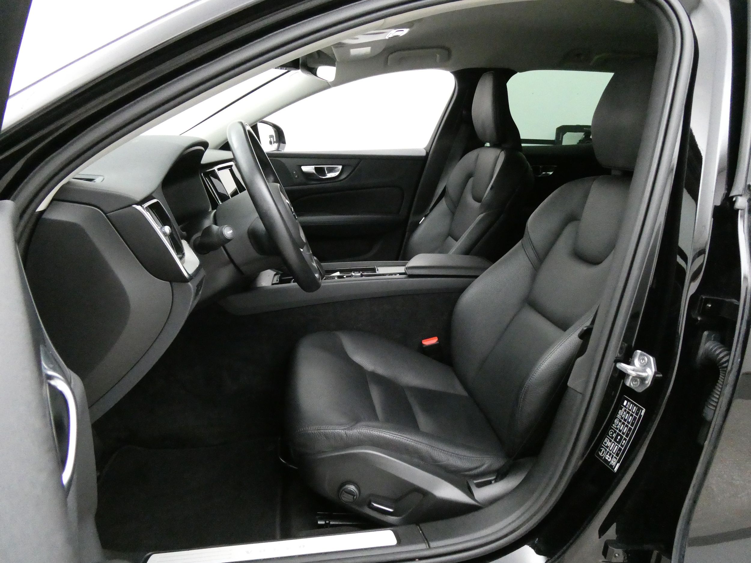 Volvo V60 Cross Country 2022