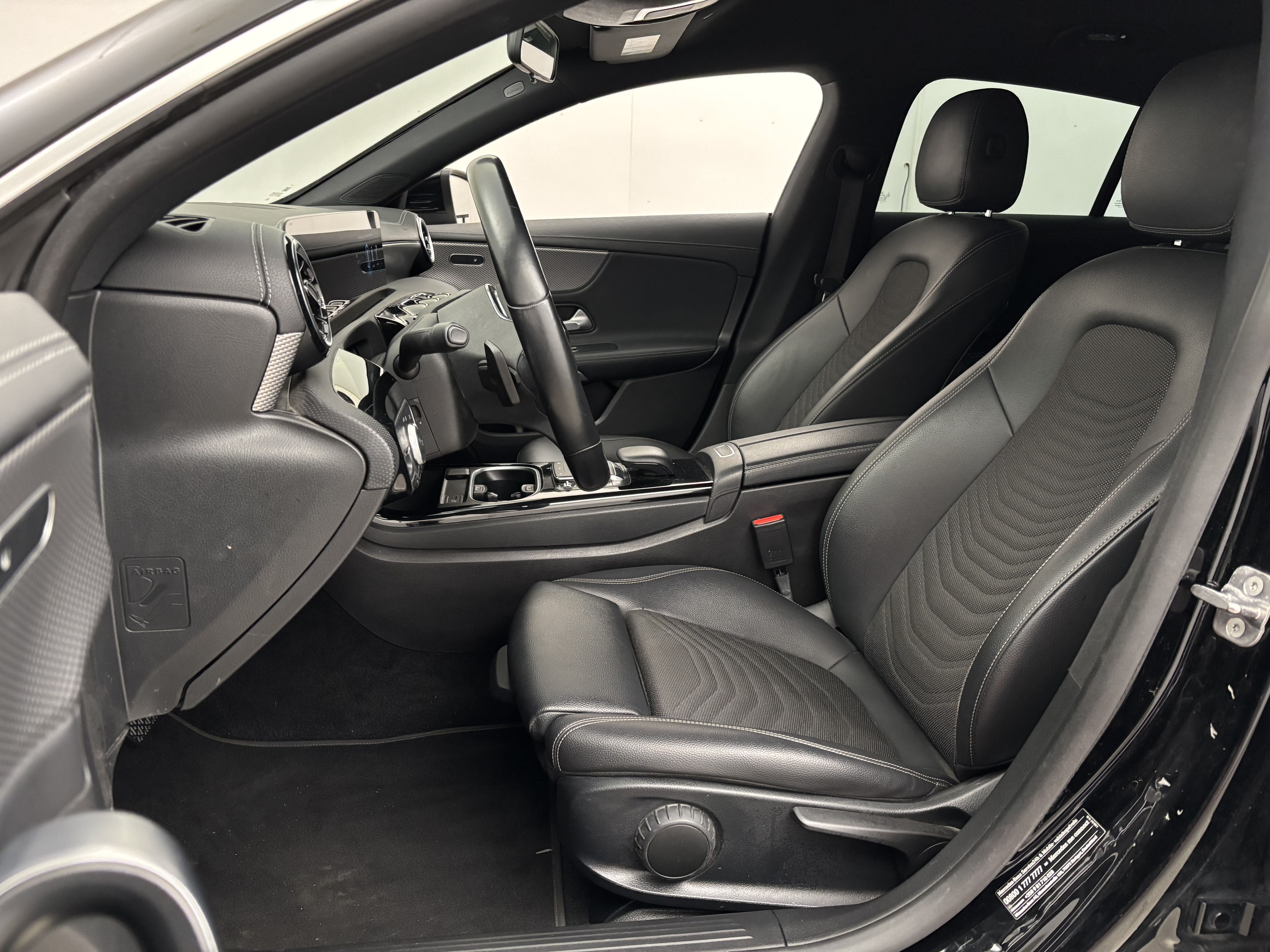 Mercedes-Benz CLA 2023