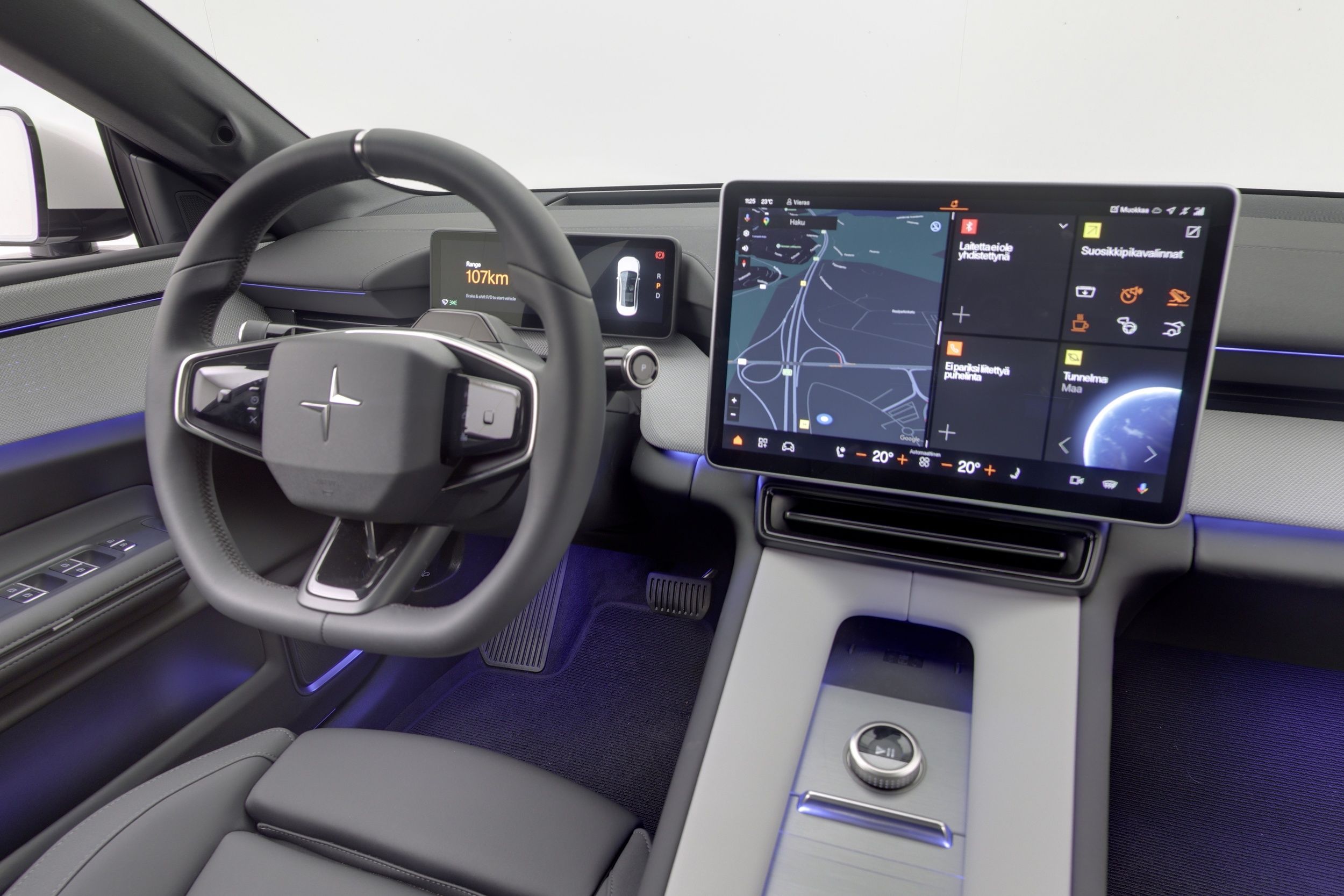 Polestar 4 2025