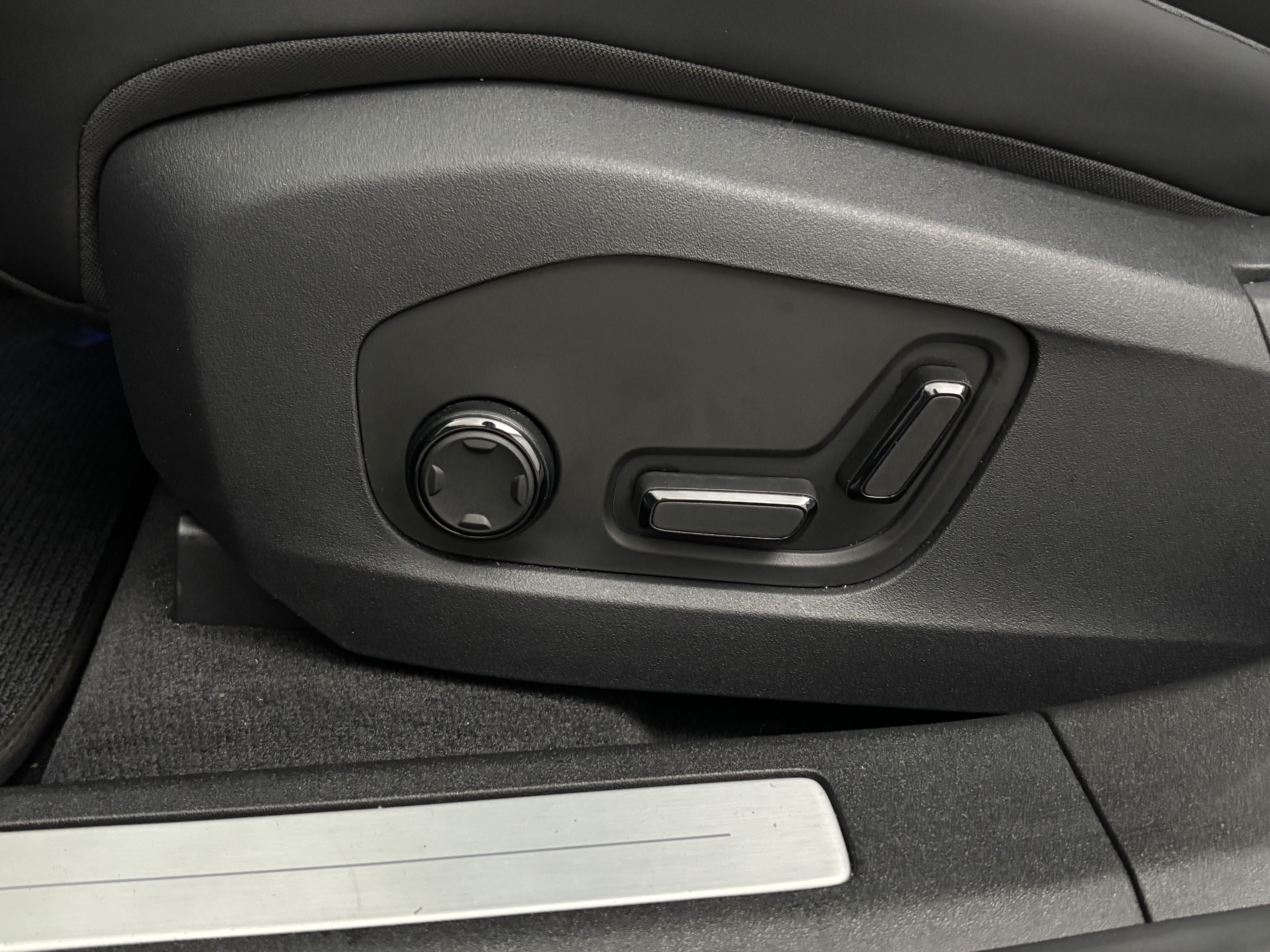 Polestar 4 2025