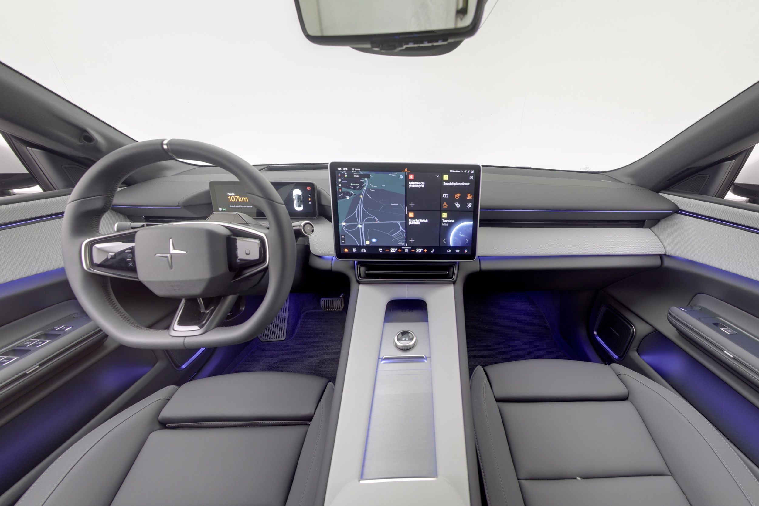 Polestar 4 2025