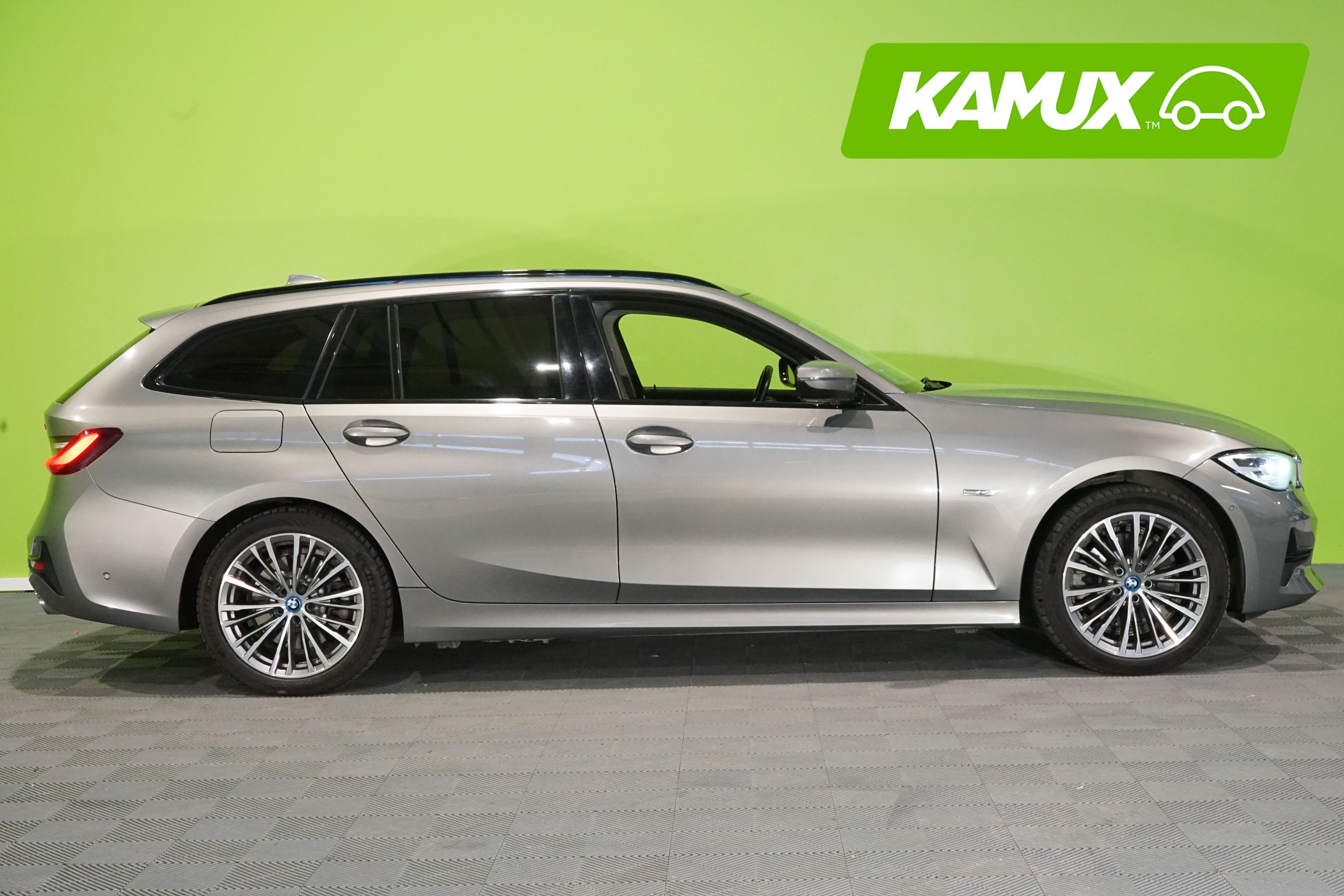 BMW 320 2022