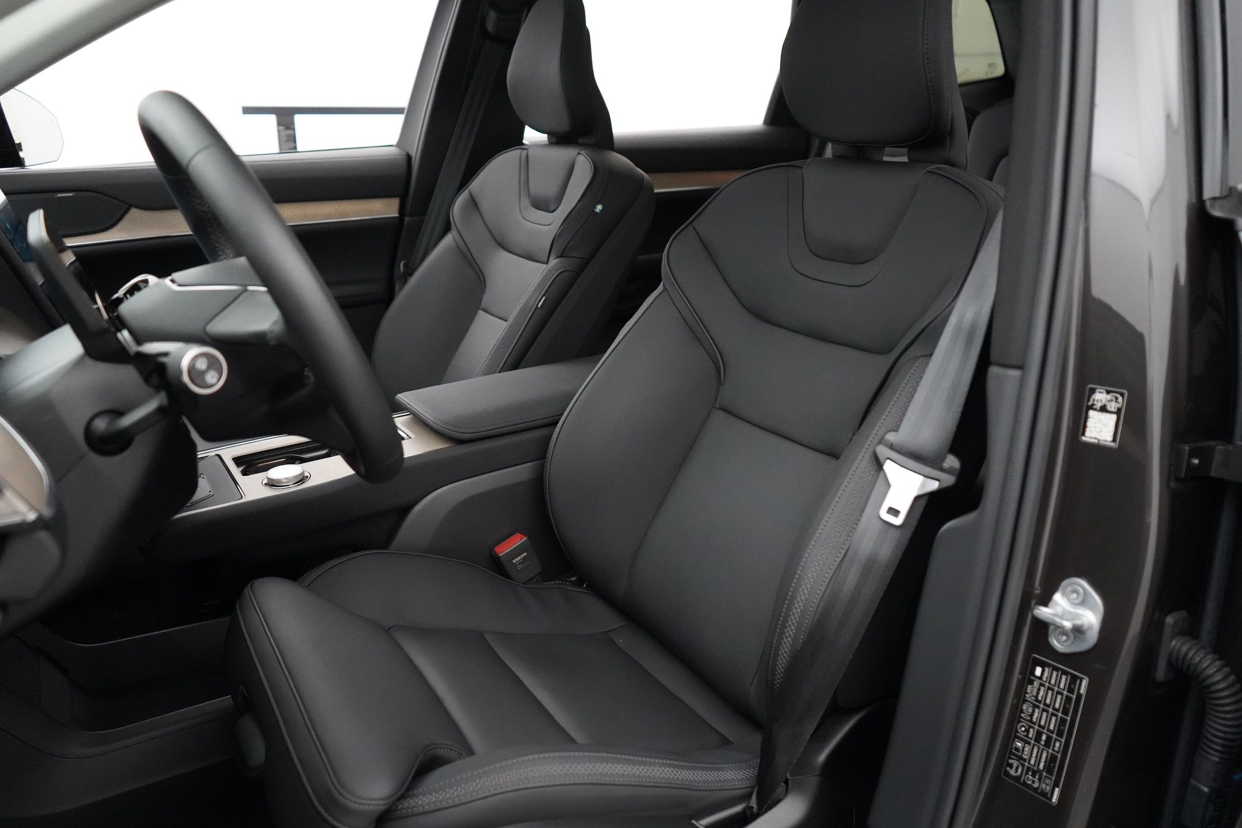 Volvo EX90 2025