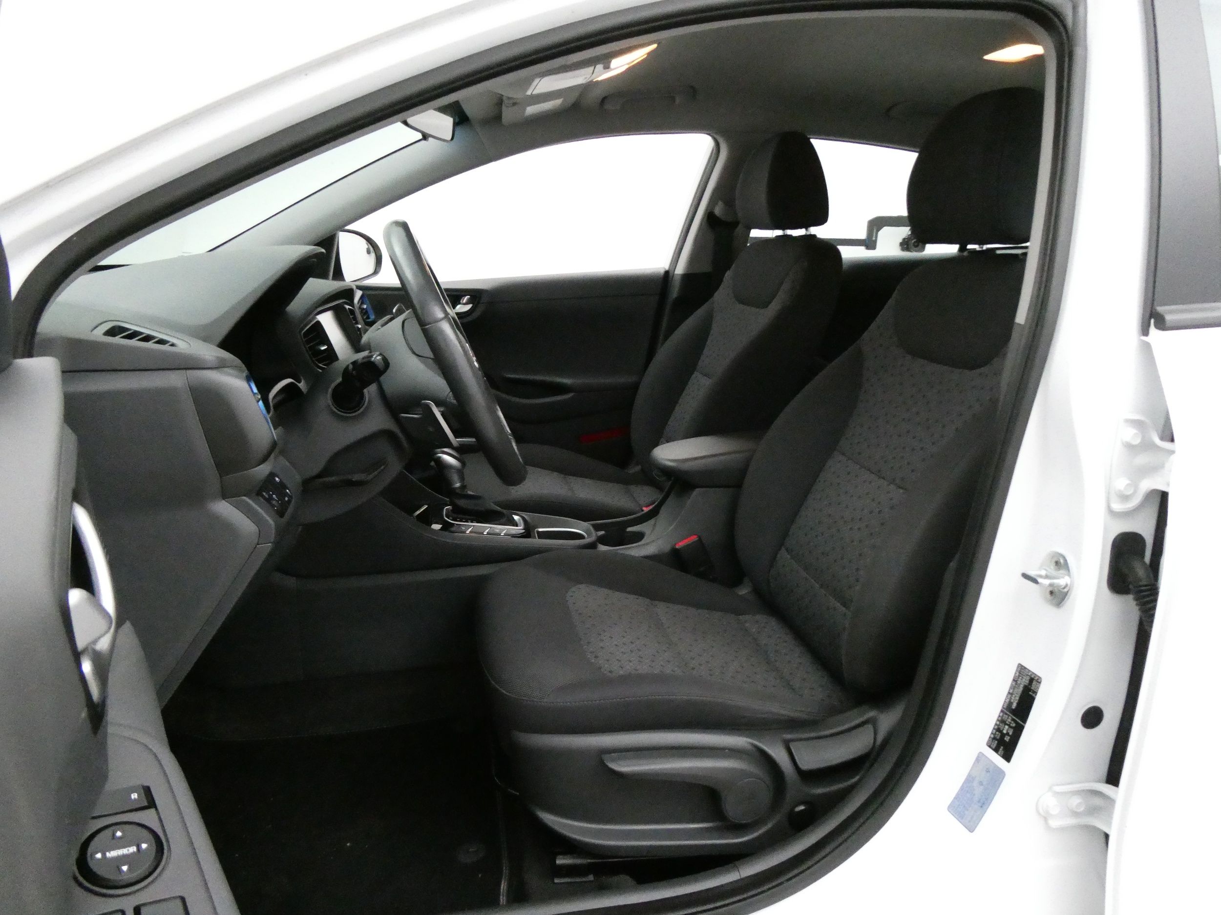 Hyundai Ioniq Plug-In 2017