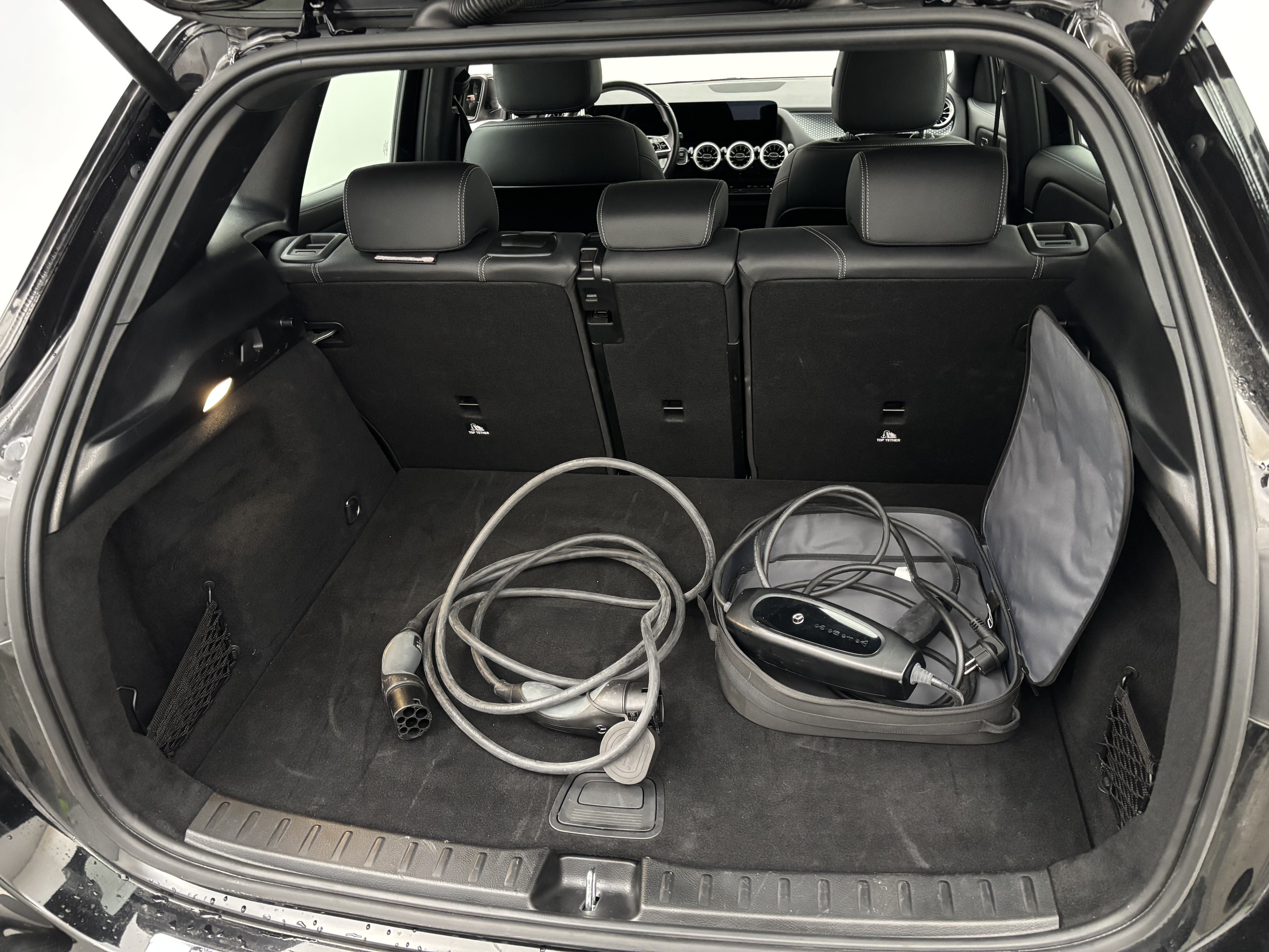 Mercedes-Benz EQA 2024