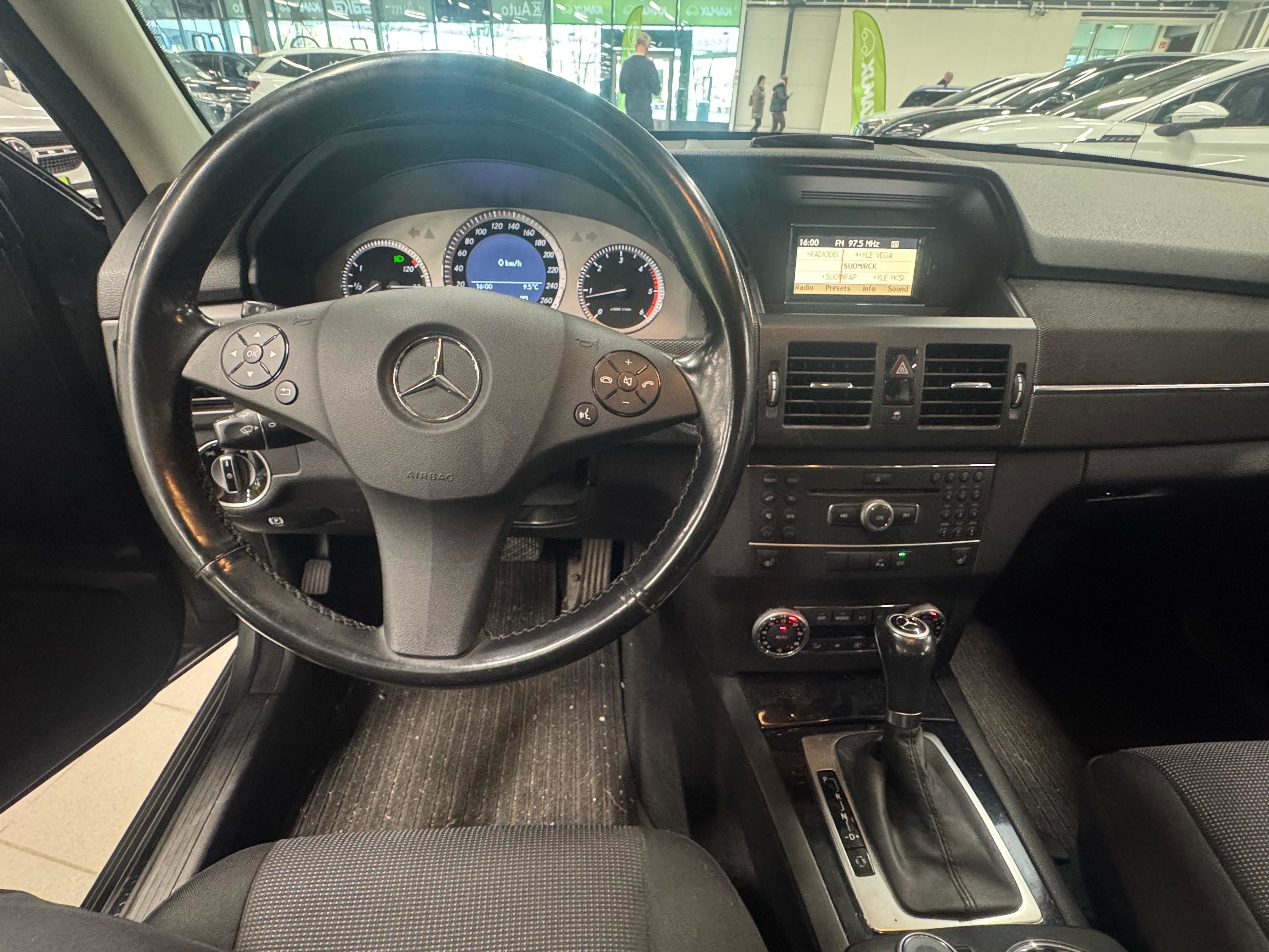Mercedes-Benz GLK 2012