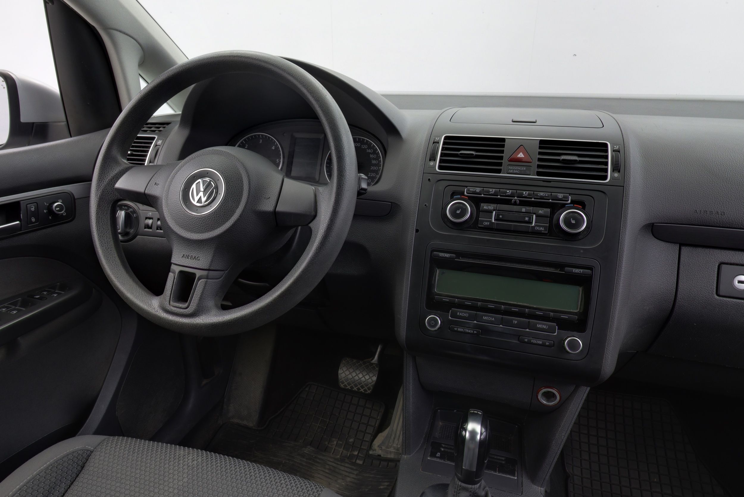 Volkswagen Touran 2011