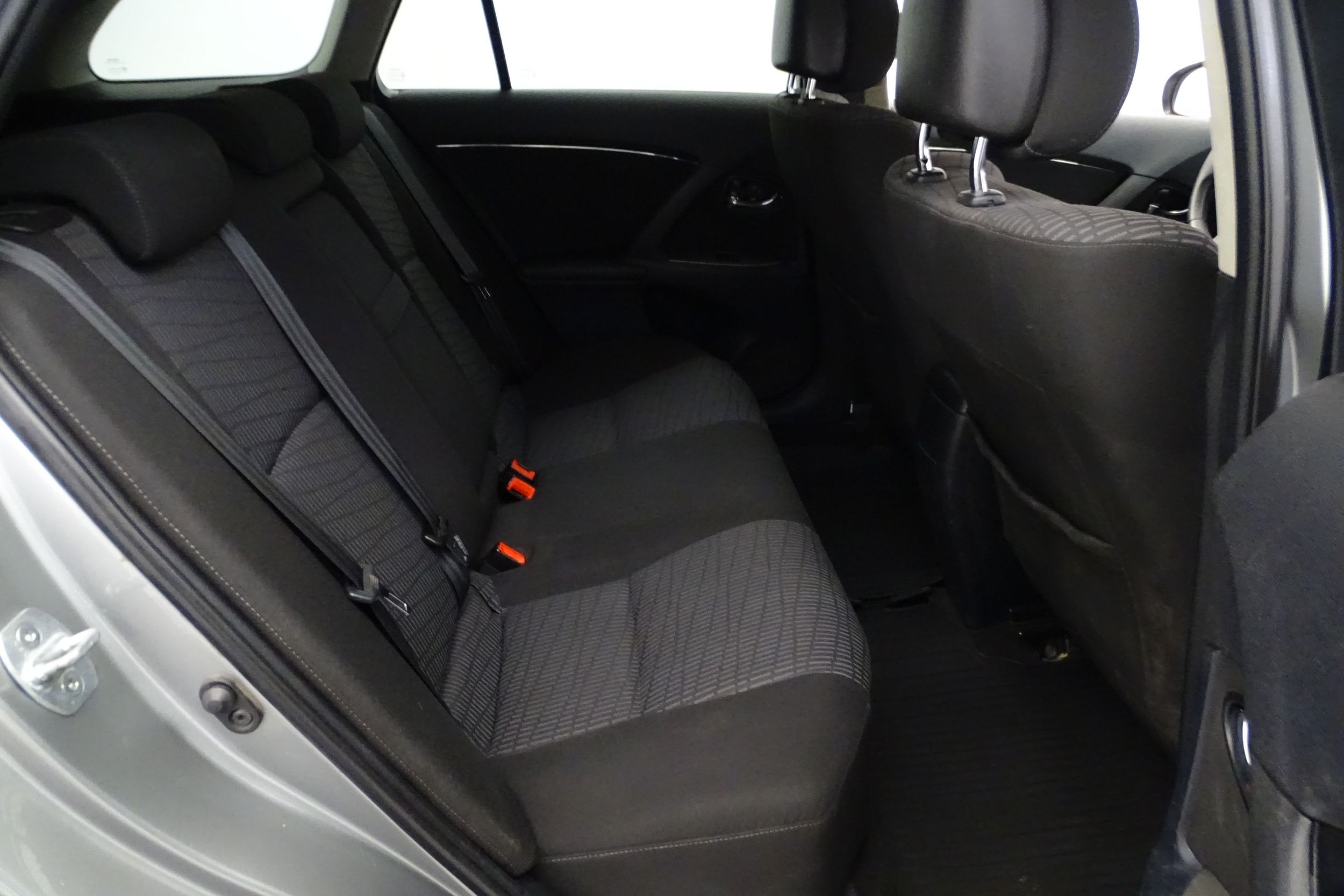 Toyota Avensis 2011