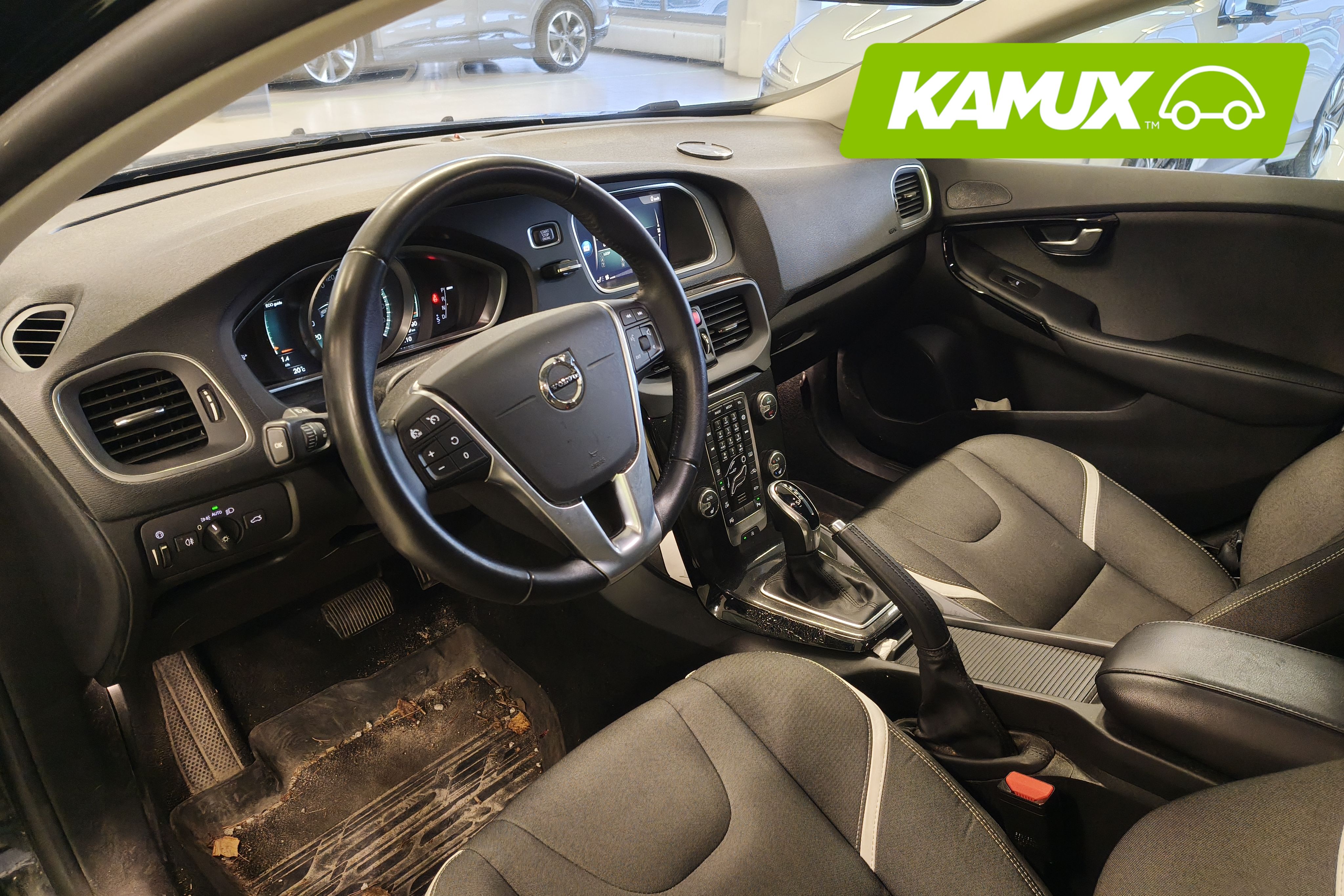 Volvo V40 2019