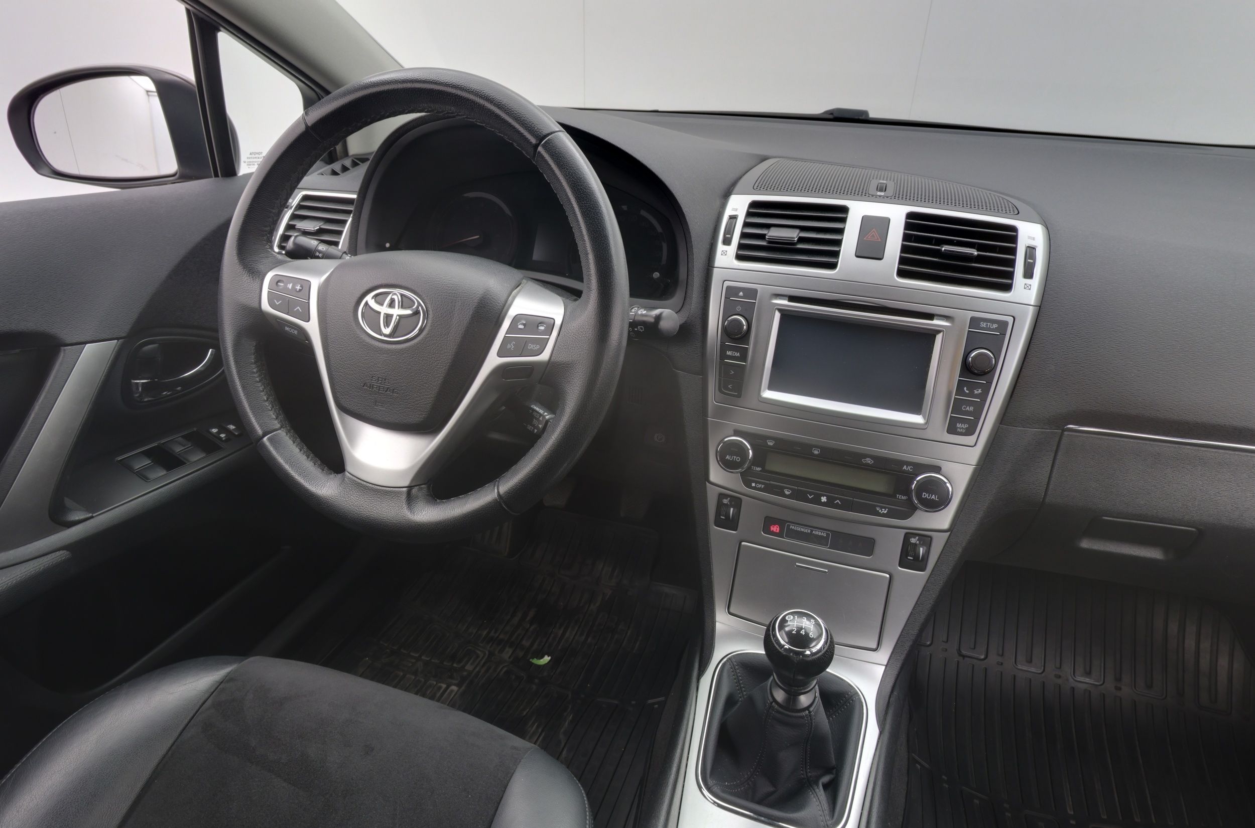 Toyota Avensis 2014