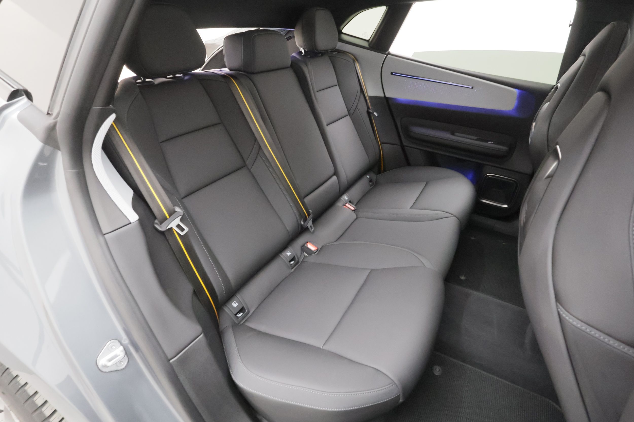 Polestar 4 2025