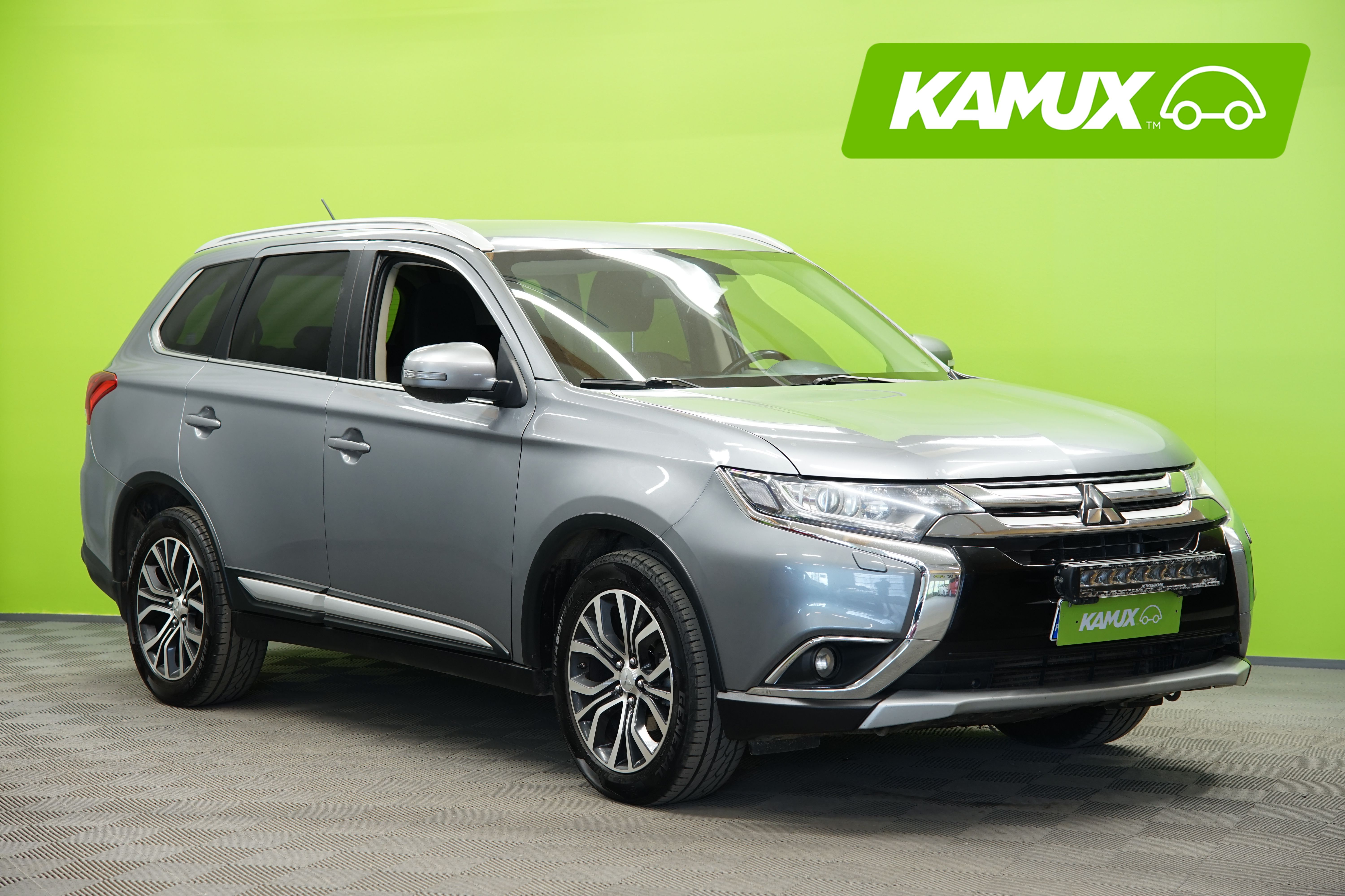 Mitsubishi Outlander 2016
