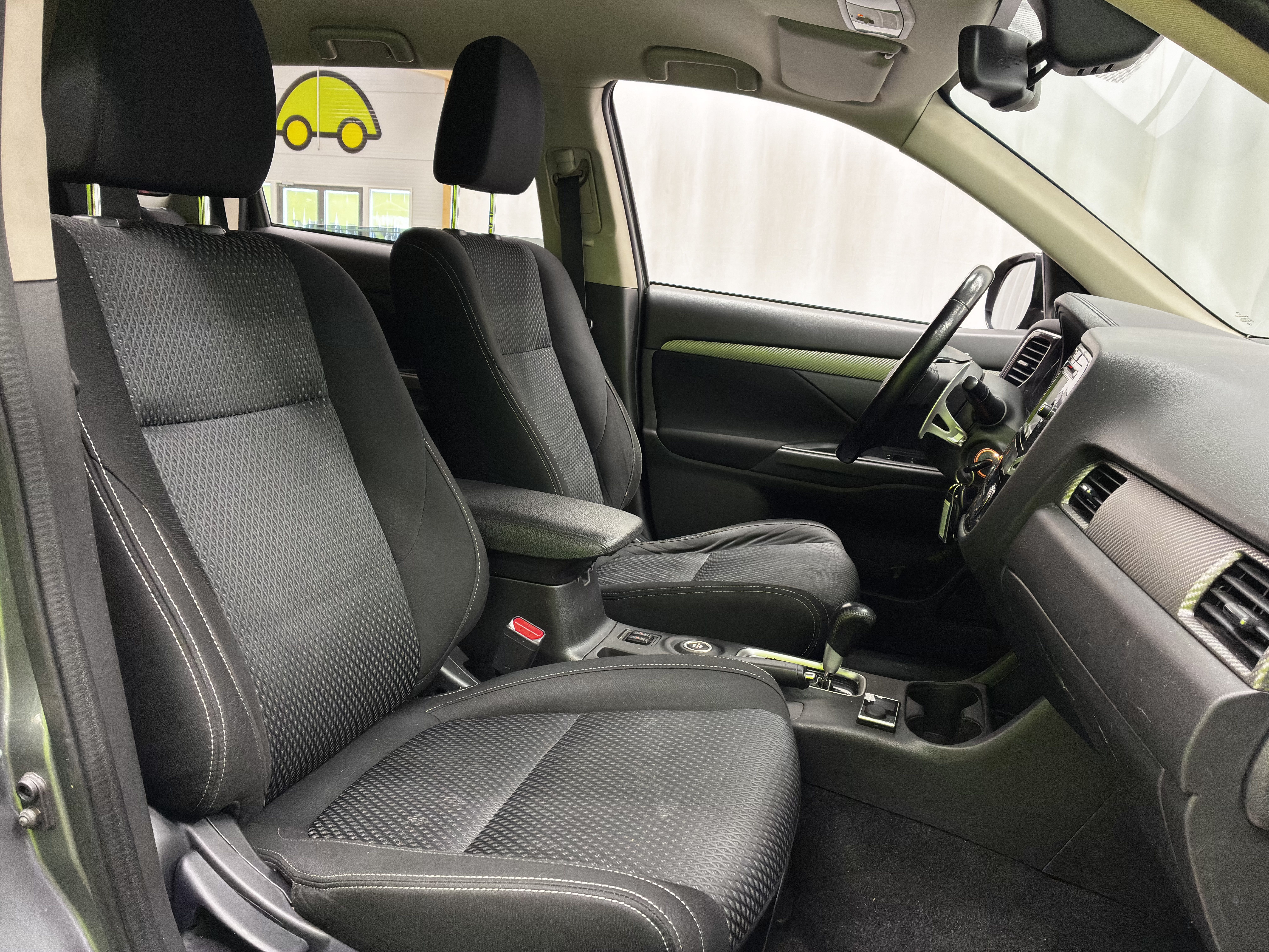 Mitsubishi Outlander 2016