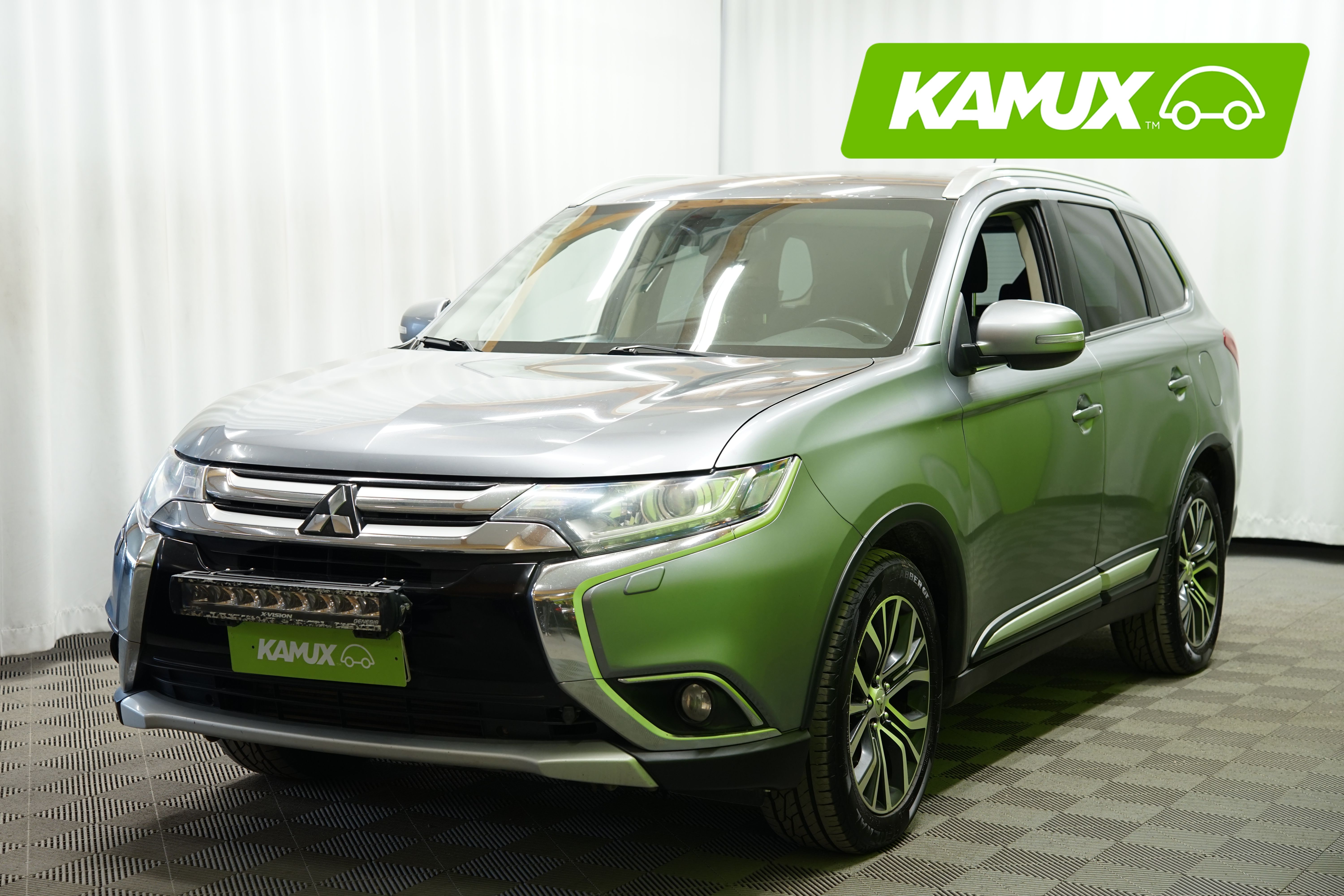 Mitsubishi Outlander 2016
