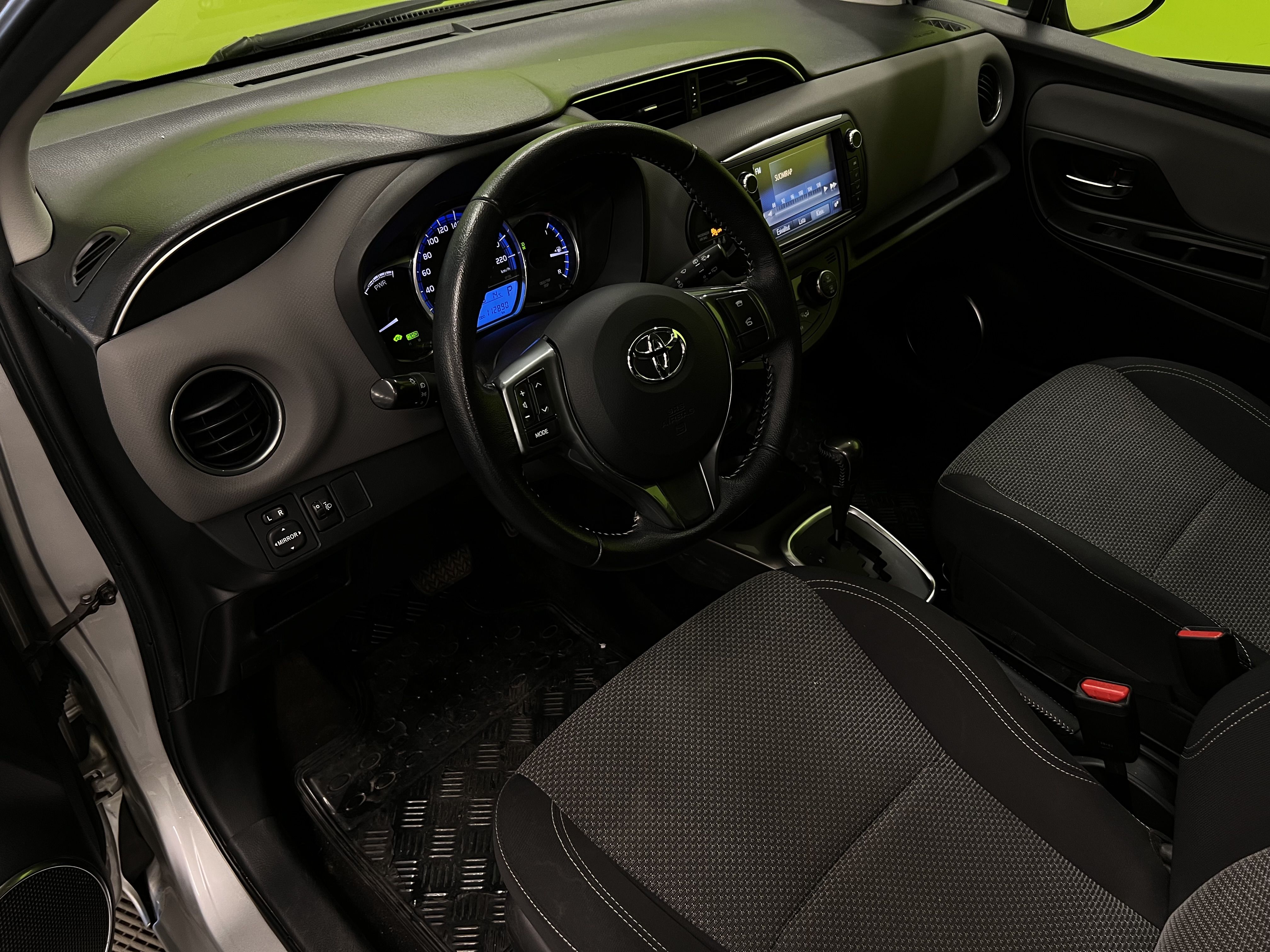 Toyota Yaris 2015
