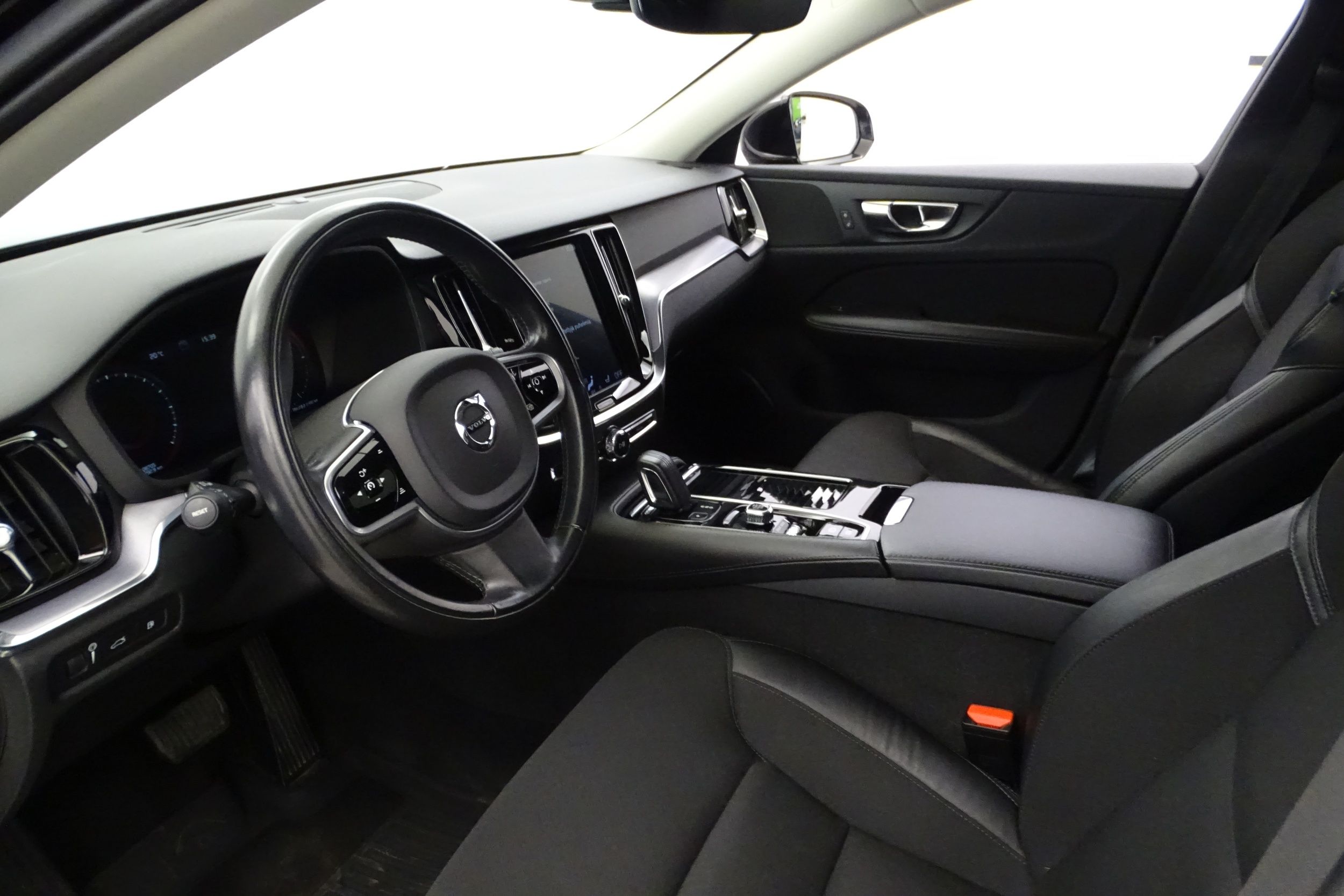 Volvo V60 2020