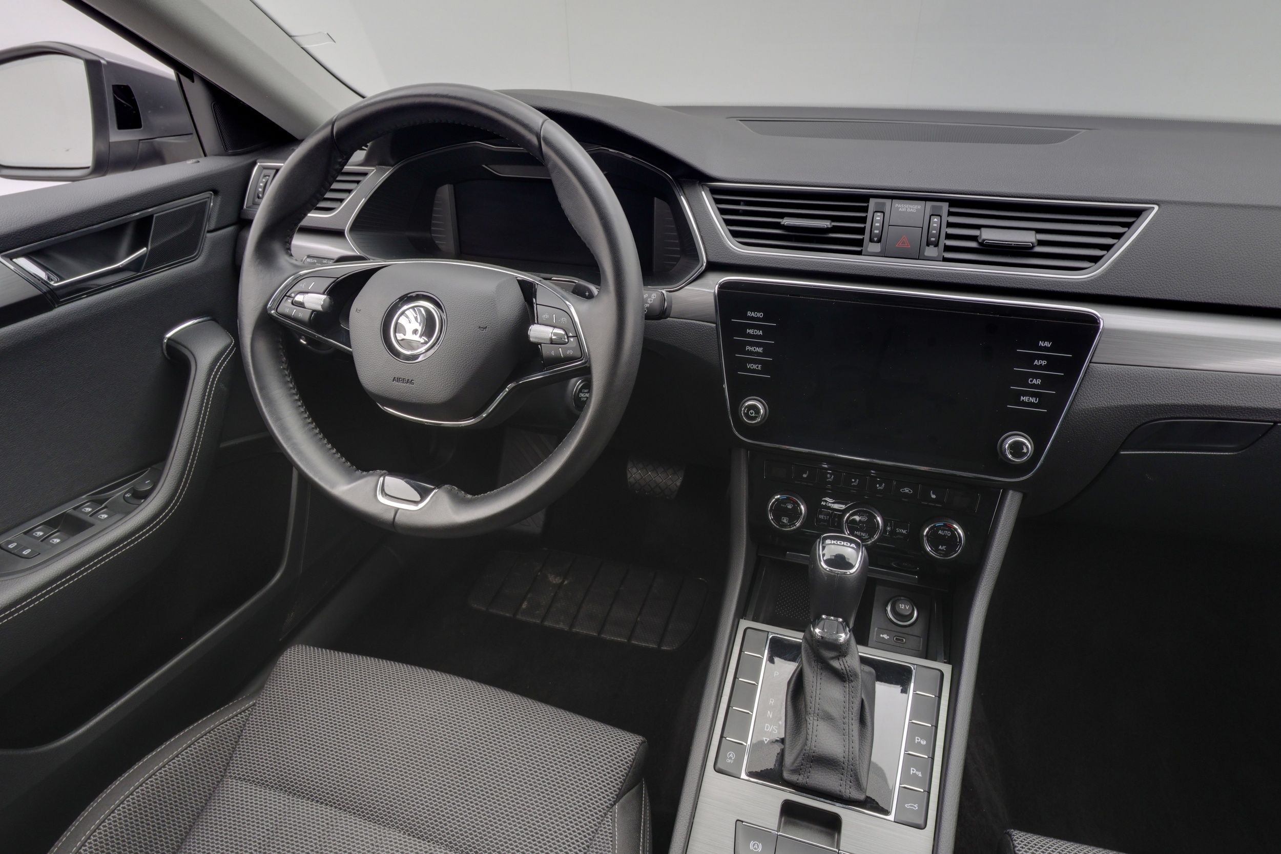 Skoda Superb 2023