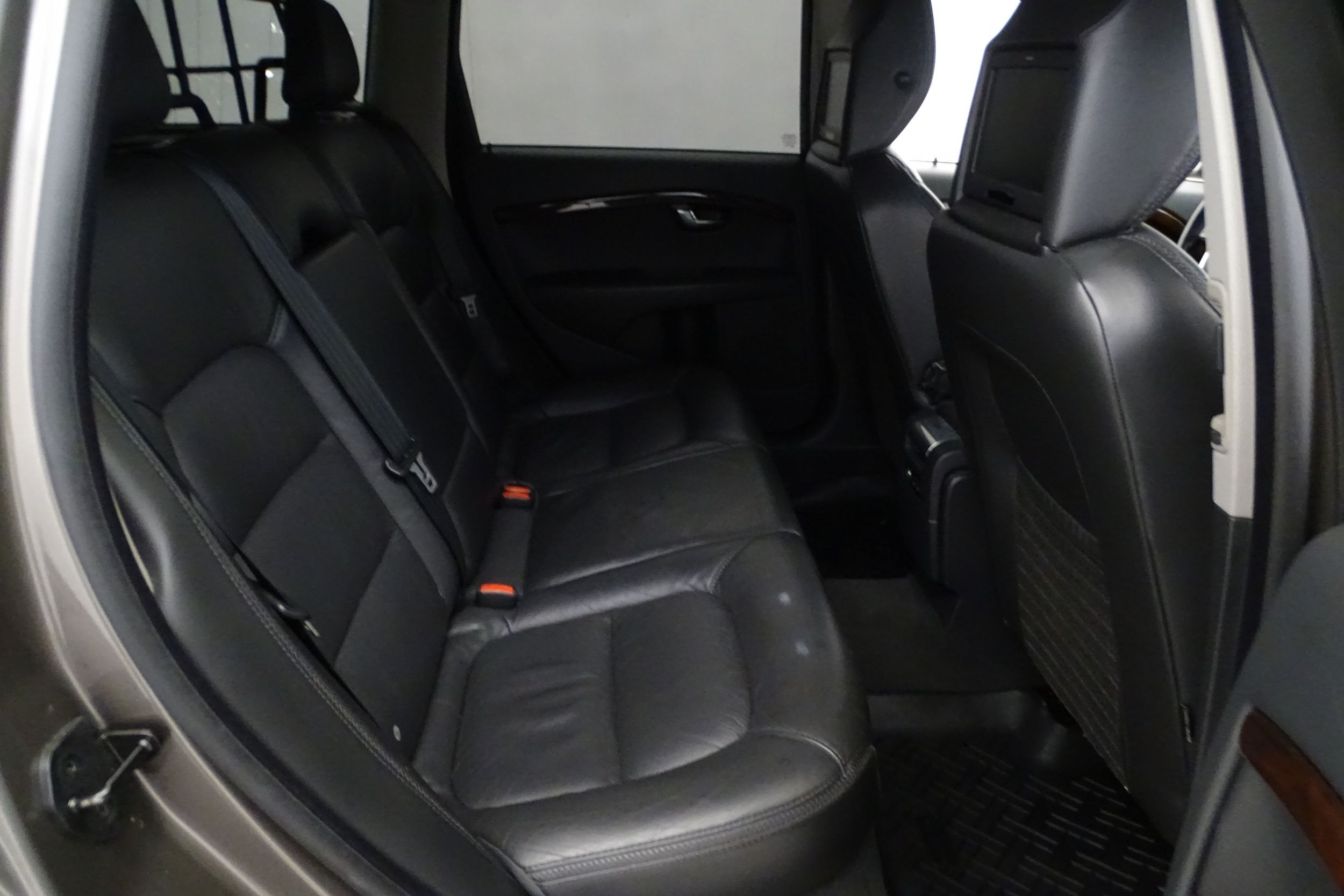 Volvo XC70 2011