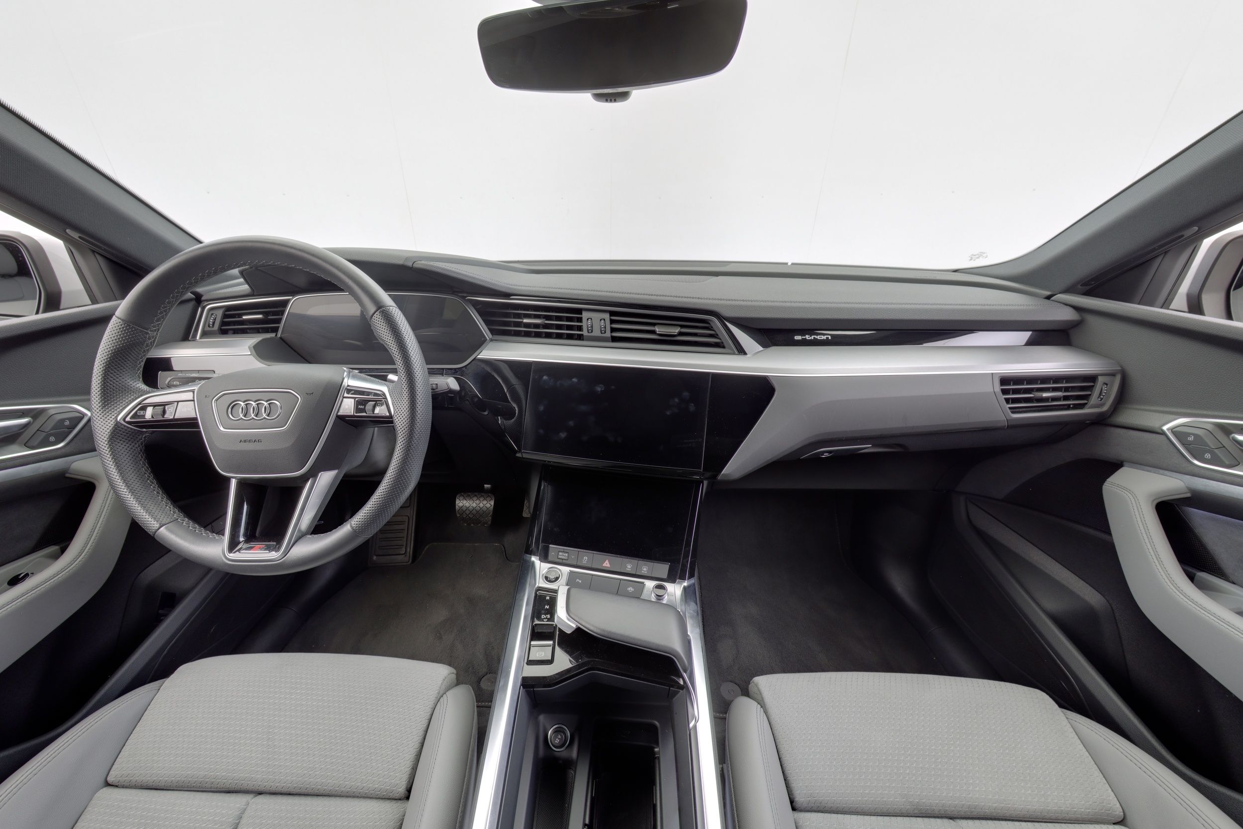 Audi e-tron 2023