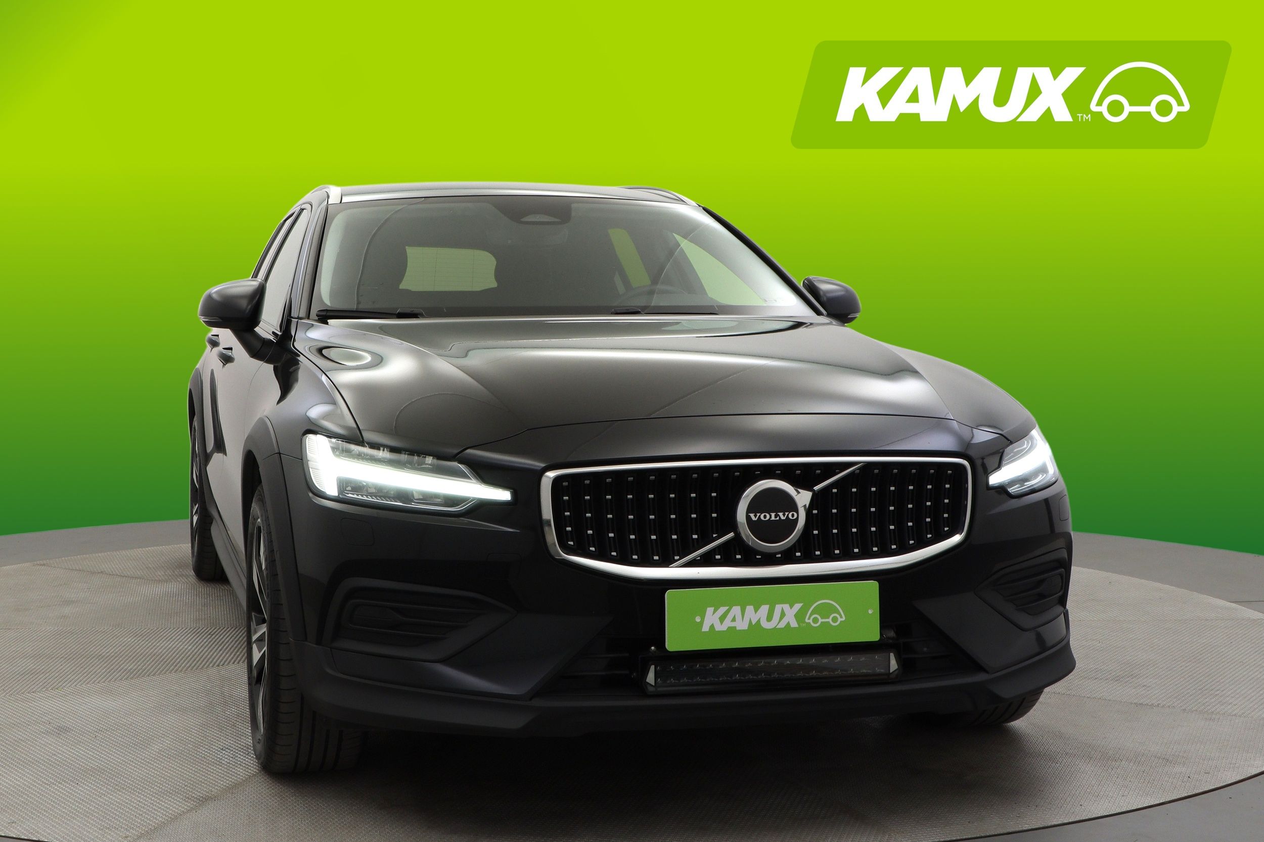 Volvo V60 Cross Country 2023